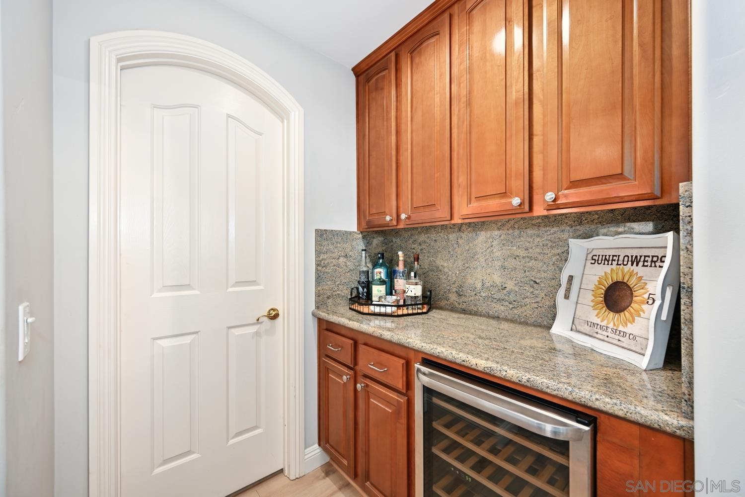 Detail Gallery Image 31 of 63 For 29190  Crystal Ridge Ct, Escondido,  CA 92026 - 5 Beds | 3/1 Baths