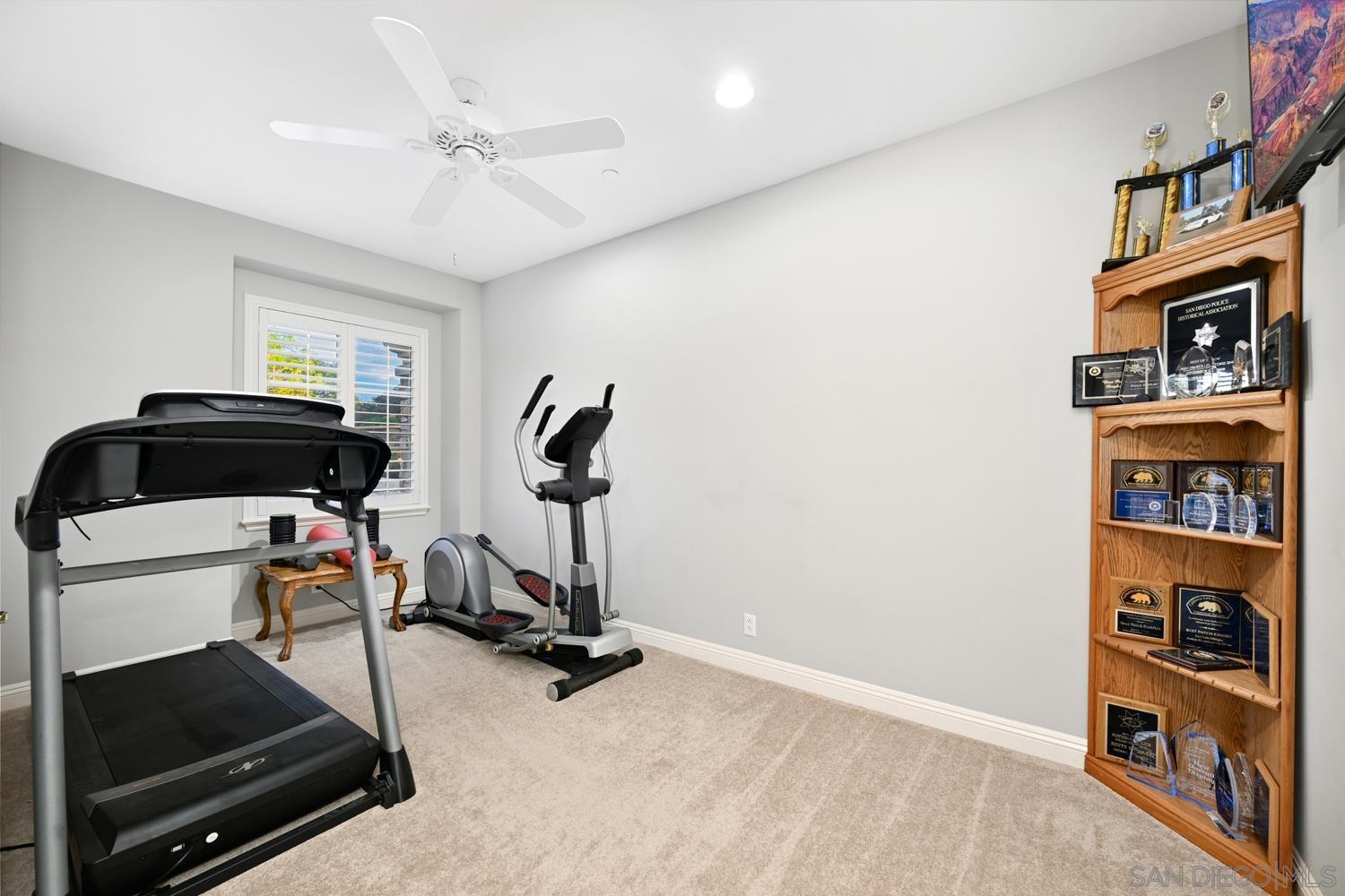 Detail Gallery Image 32 of 63 For 29190  Crystal Ridge Ct, Escondido,  CA 92026 - 5 Beds | 3/1 Baths