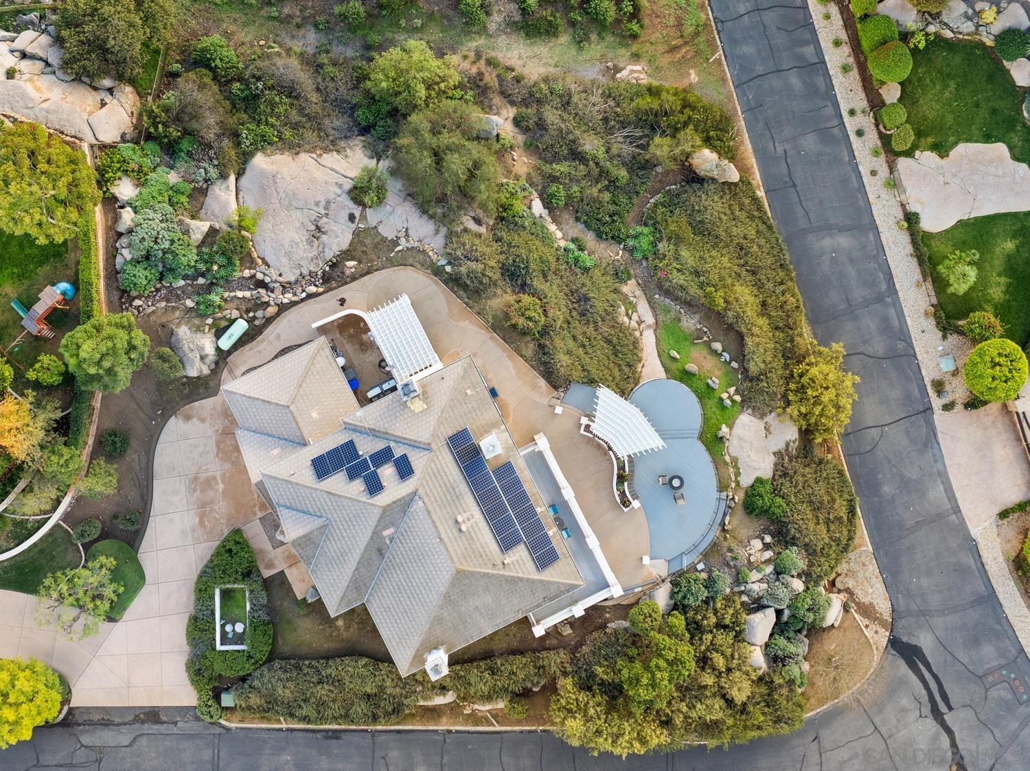 Detail Gallery Image 47 of 63 For 29190  Crystal Ridge Ct, Escondido,  CA 92026 - 5 Beds | 3/1 Baths