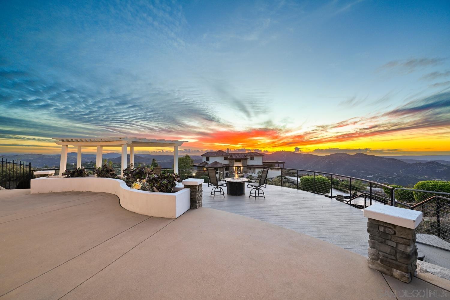 Detail Gallery Image 50 of 63 For 29190  Crystal Ridge Ct, Escondido,  CA 92026 - 5 Beds | 3/1 Baths