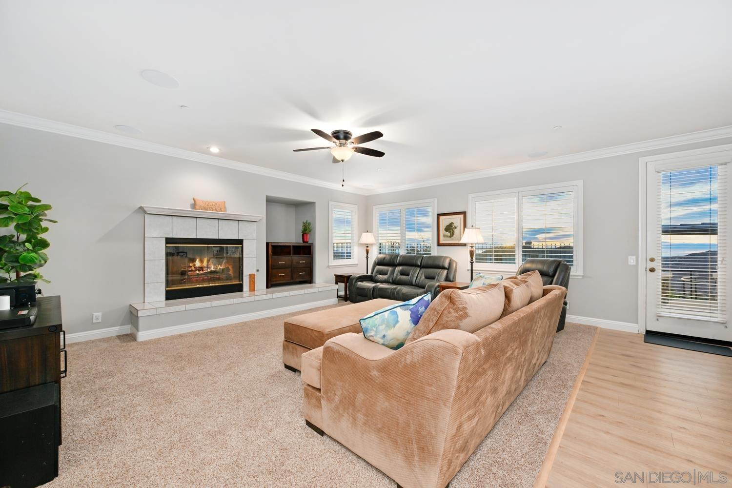 Detail Gallery Image 9 of 63 For 29190  Crystal Ridge Ct, Escondido,  CA 92026 - 5 Beds | 3/1 Baths