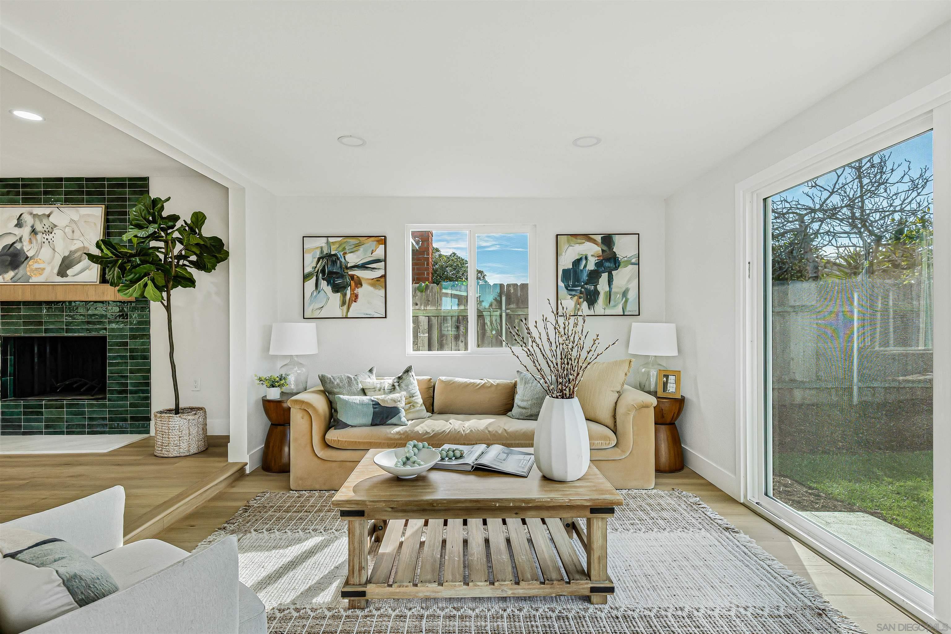 Detail Gallery Image 14 of 28 For 4820  Siesta Dr, Oceanside,  CA 92057 - 3 Beds | 2 Baths