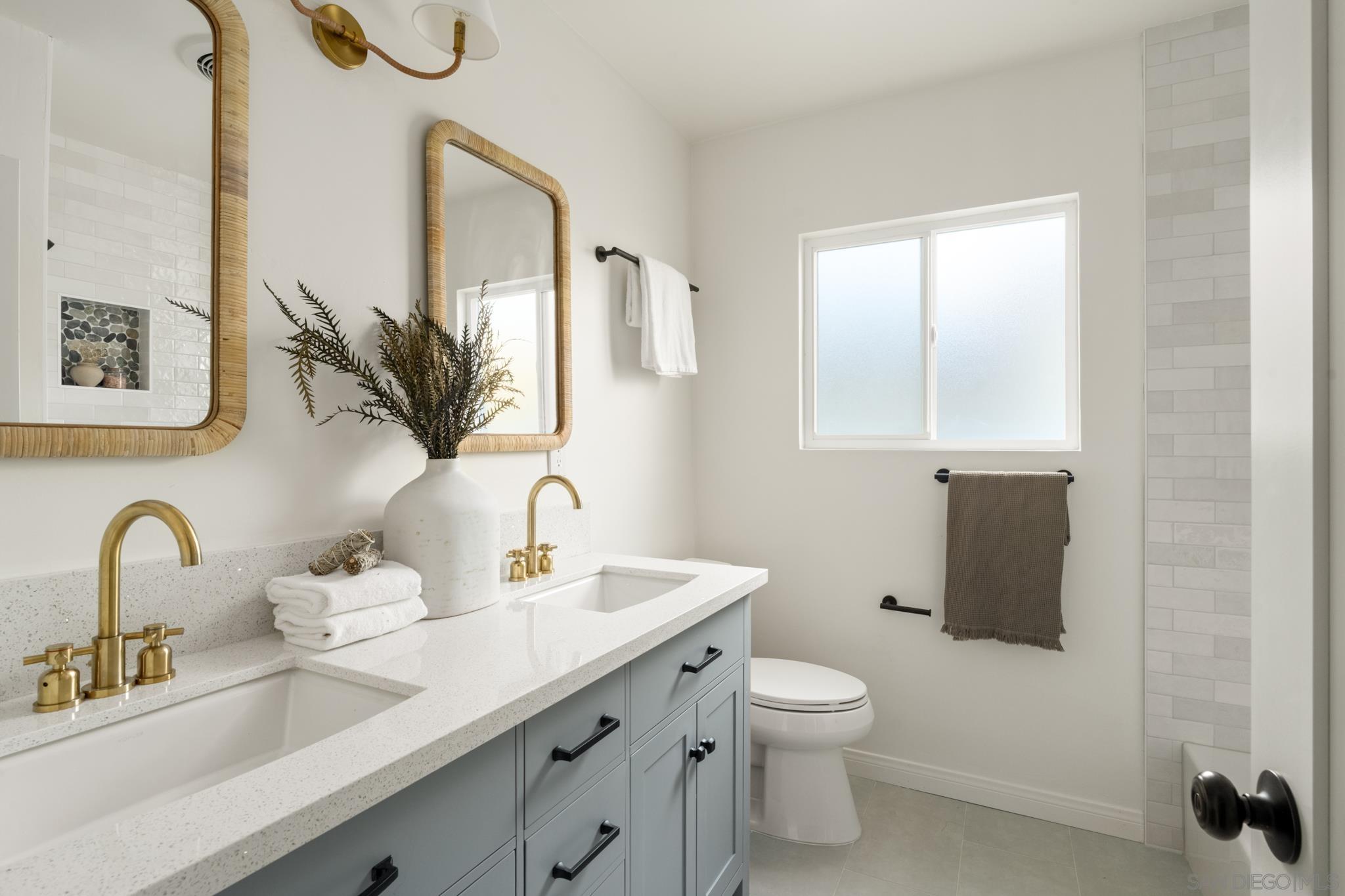 Detail Gallery Image 14 of 23 For 4993  February St, San Diego,  CA 92110 - 3 Beds | 2 Baths