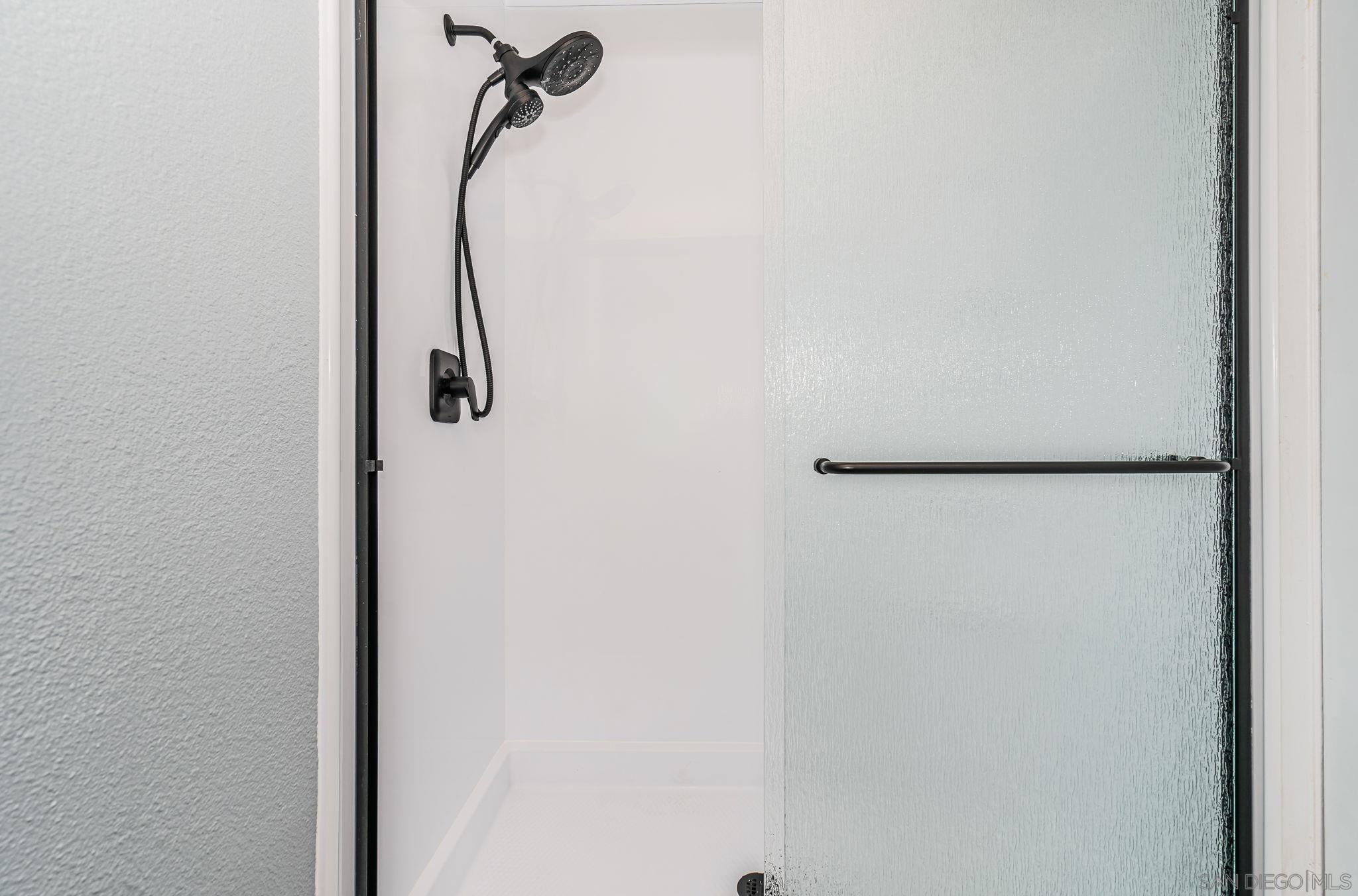 Detail Gallery Image 19 of 26 For 13675  Comuna Dr, Poway,  CA 92064 - 3 Beds | 3 Baths