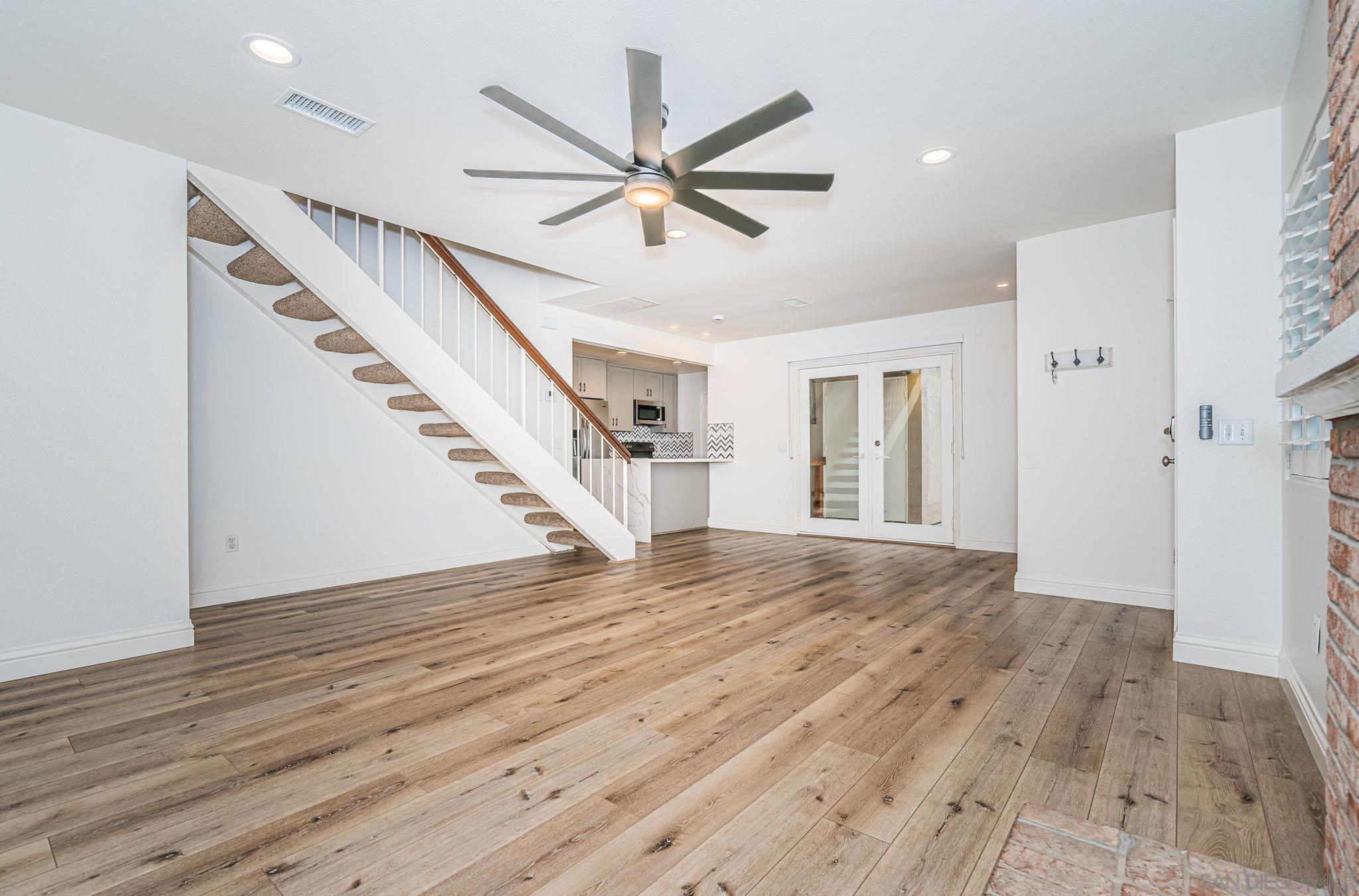 Detail Gallery Image 3 of 26 For 13675  Comuna Dr, Poway,  CA 92064 - 3 Beds | 3 Baths