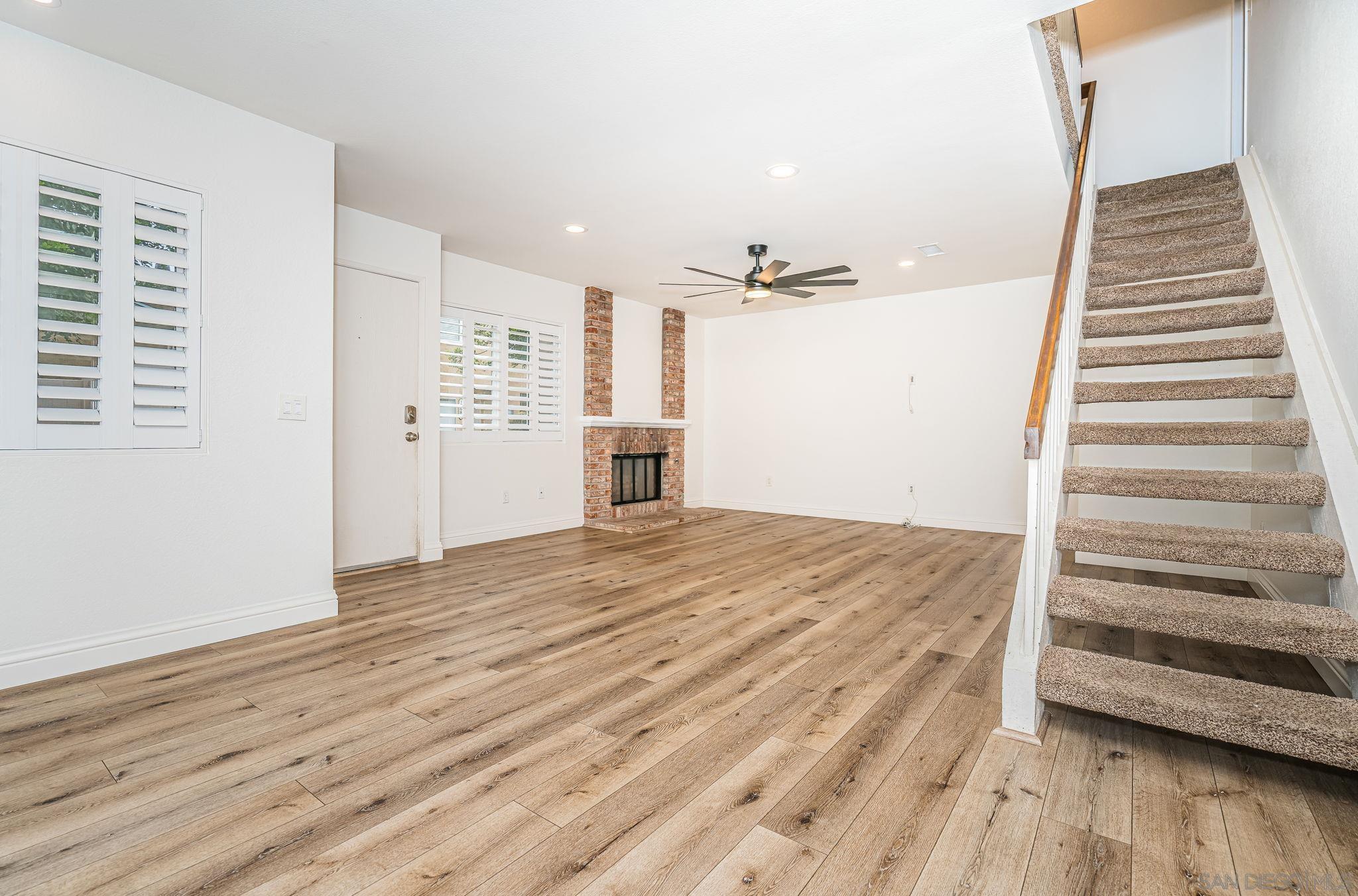 Detail Gallery Image 4 of 26 For 13675  Comuna Dr, Poway,  CA 92064 - 3 Beds | 3 Baths