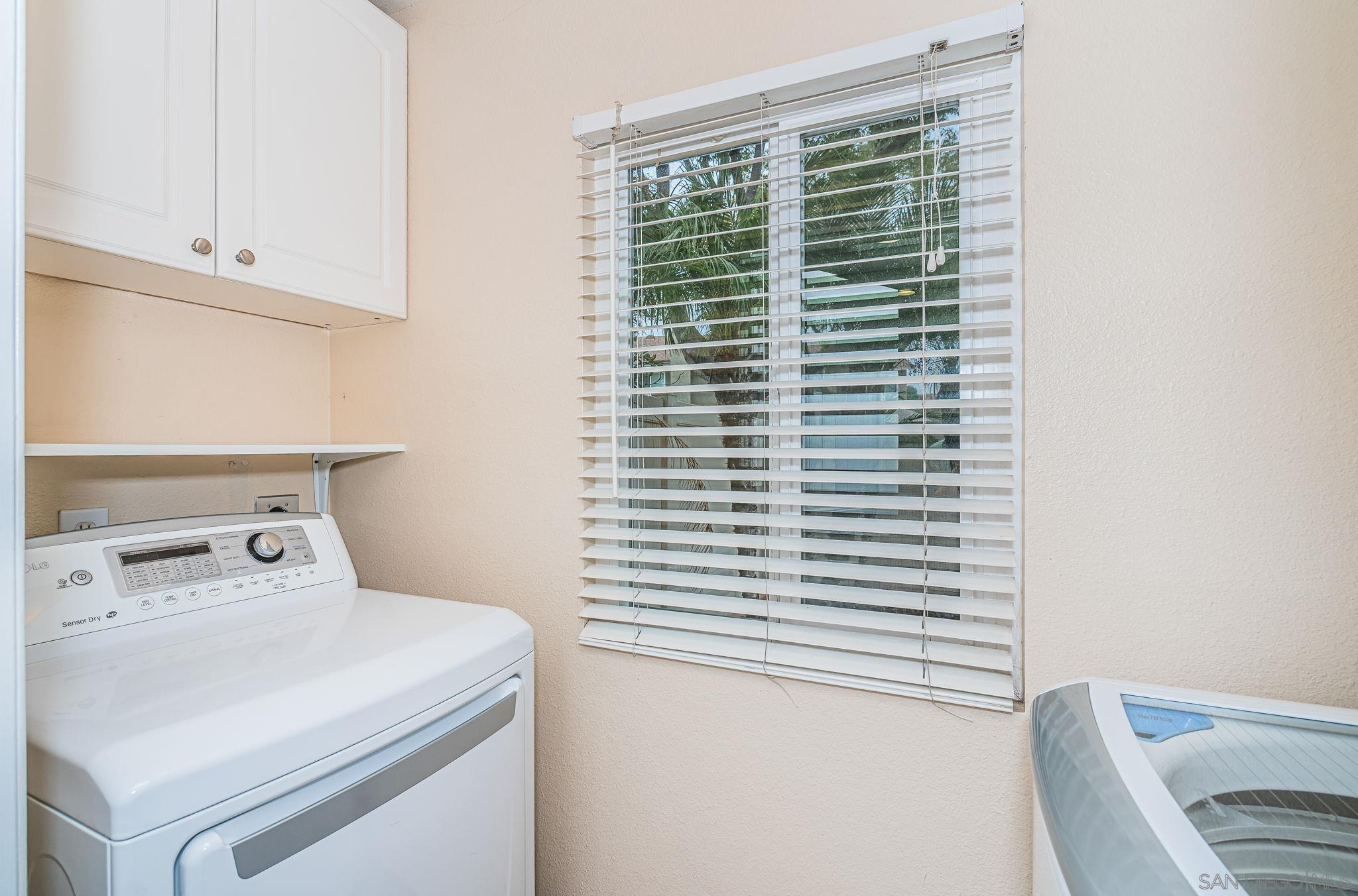 Detail Gallery Image 9 of 26 For 13675  Comuna Dr, Poway,  CA 92064 - 3 Beds | 3 Baths