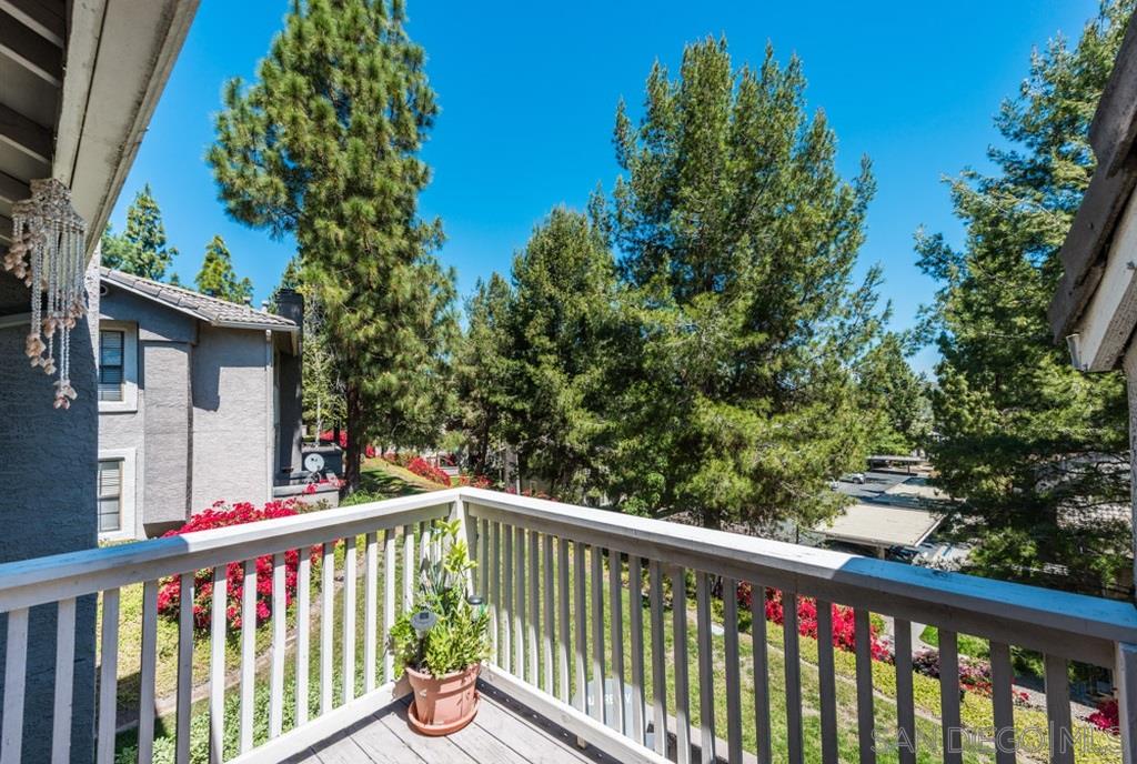 Detail Gallery Image 2 of 12 For 14990  Avenida Venusto  36, San Diego,  CA 92128 - 2 Beds | 1 Baths