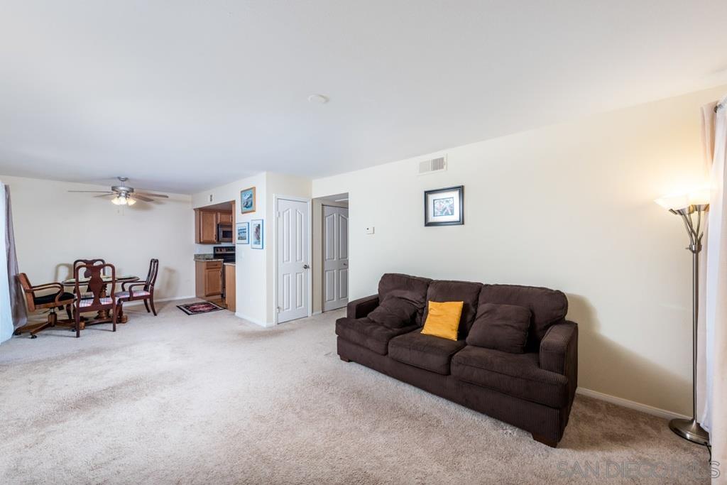 Detail Gallery Image 8 of 12 For 14990  Avenida Venusto  36, San Diego,  CA 92128 - 2 Beds | 1 Baths