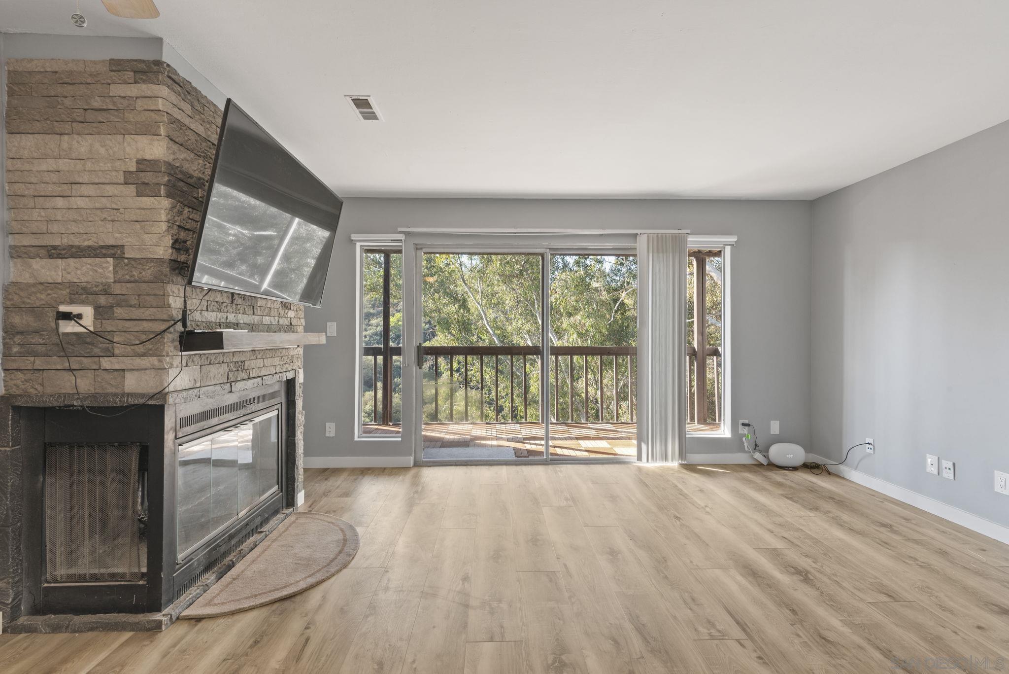 Detail Gallery Image 5 of 35 For 2618  46th St, San Diego,  CA 92105 - 3 Beds | 2 Baths