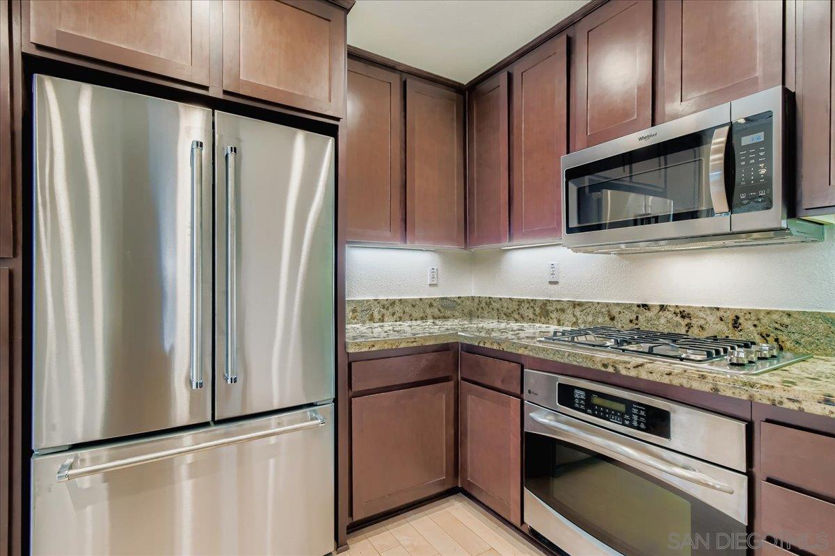 Detail Gallery Image 8 of 36 For 8836  Promenade North Pl, San Diego,  CA 92123 - 3 Beds | 2 Baths