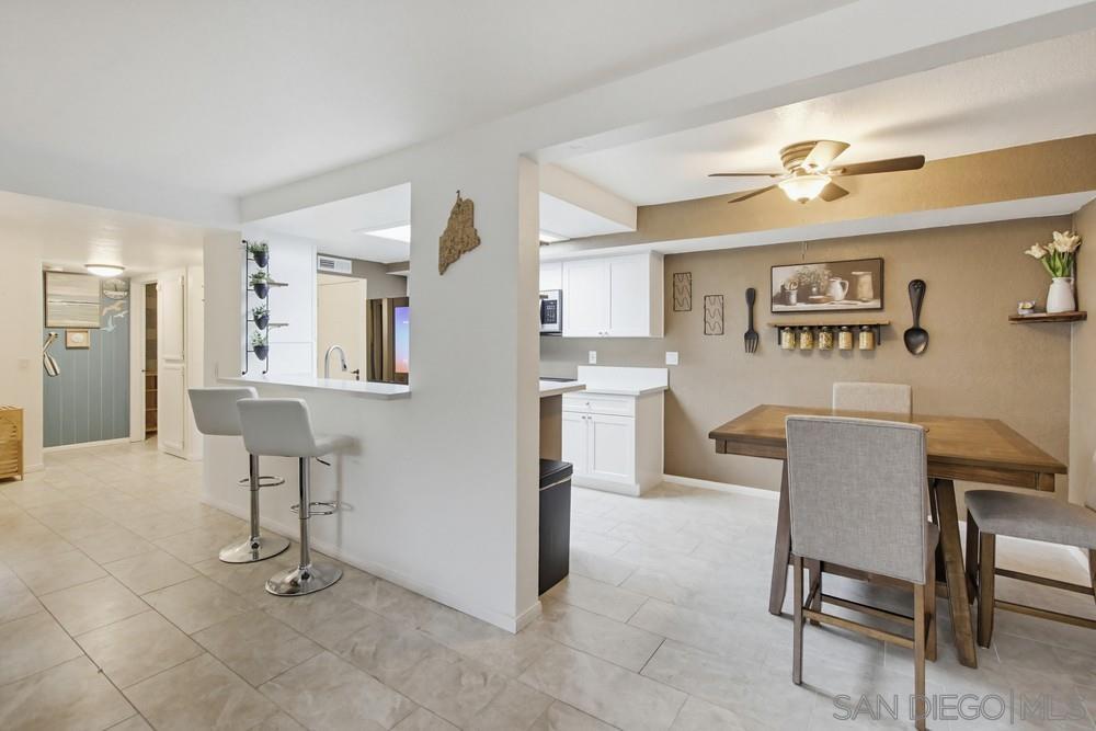 Detail Gallery Image 2 of 27 For 1010 E Washington Ave.  #72,  Escondido,  CA 92025 - 2 Beds | 1 Baths