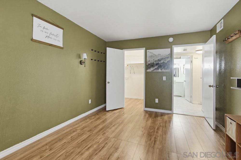 Detail Gallery Image 10 of 27 For 1010 E Washington Ave.  #72,  Escondido,  CA 92025 - 2 Beds | 1 Baths