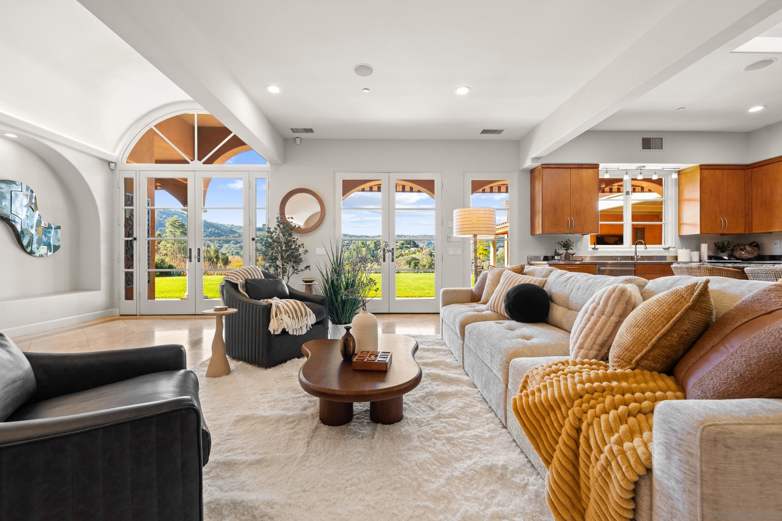 Detail Gallery Image 6 of 75 For 32752  Luiseno Circle Dr, Pauma Valley,  CA 92061 - 4 Beds | 4/1 Baths