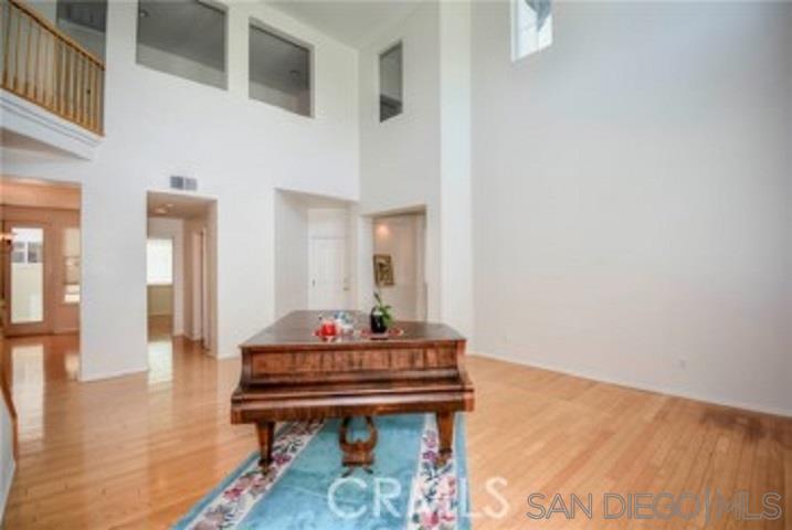 Detail Gallery Image 11 of 14 For 45256  Chateau Court, Temecula,  CA 92592 - 5 Beds | 5/1 Baths