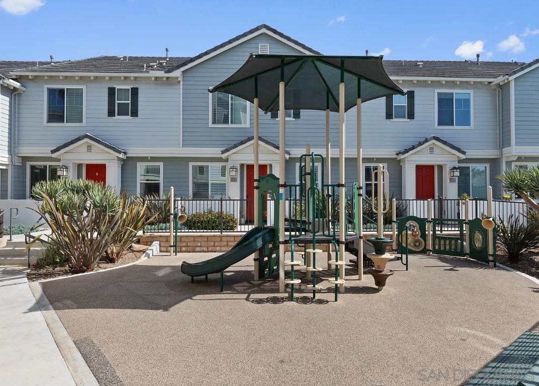 Detail Gallery Image 22 of 25 For 524  Turnstone Ln, Imperial Beach,  CA 91932 - 4 Beds | 3 Baths