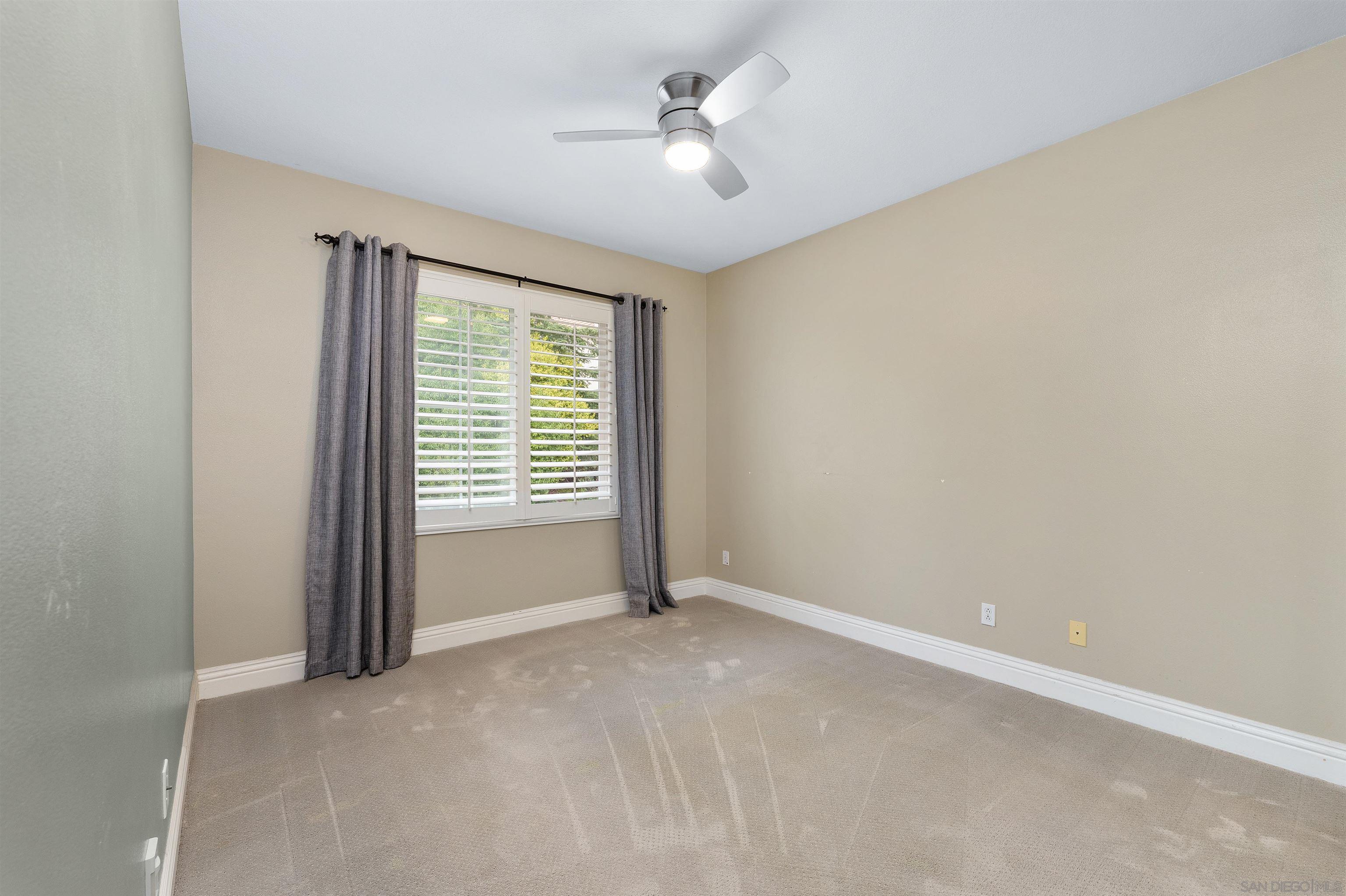 Detail Gallery Image 18 of 32 For 6077  Firwood Row, La Jolla,  CA 92037 - 4 Beds | 3/1 Baths