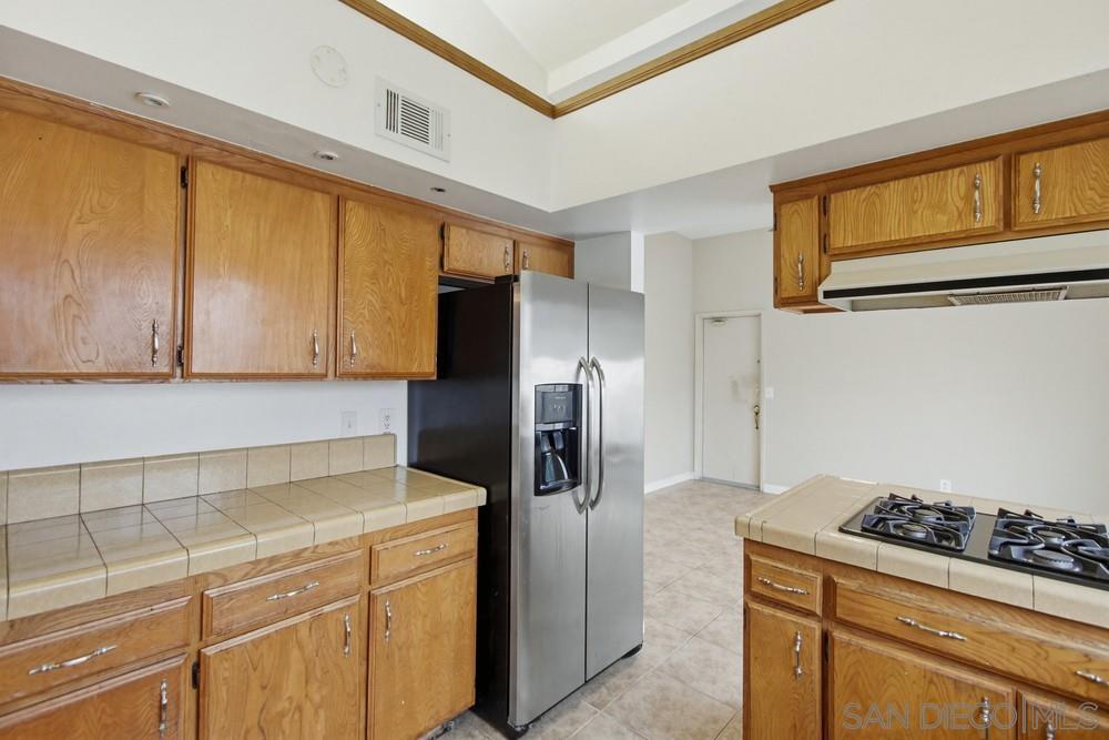 Detail Gallery Image 13 of 34 For 1741  Anza Ave, Vista,  CA 92084 - 5 Beds | 2 Baths