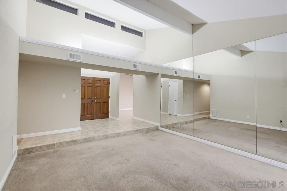 Detail Gallery Image 3 of 34 For 1741  Anza Ave, Vista,  CA 92084 - 5 Beds | 2 Baths
