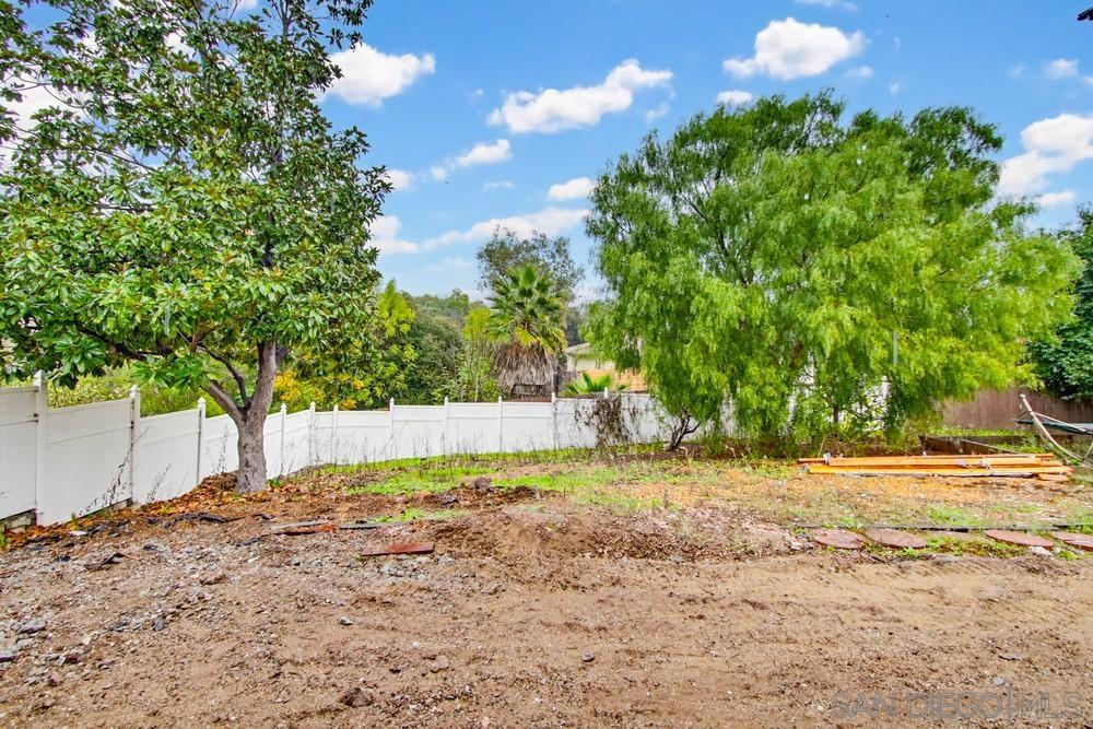 Detail Gallery Image 30 of 34 For 1741  Anza Ave, Vista,  CA 92084 - 5 Beds | 2 Baths