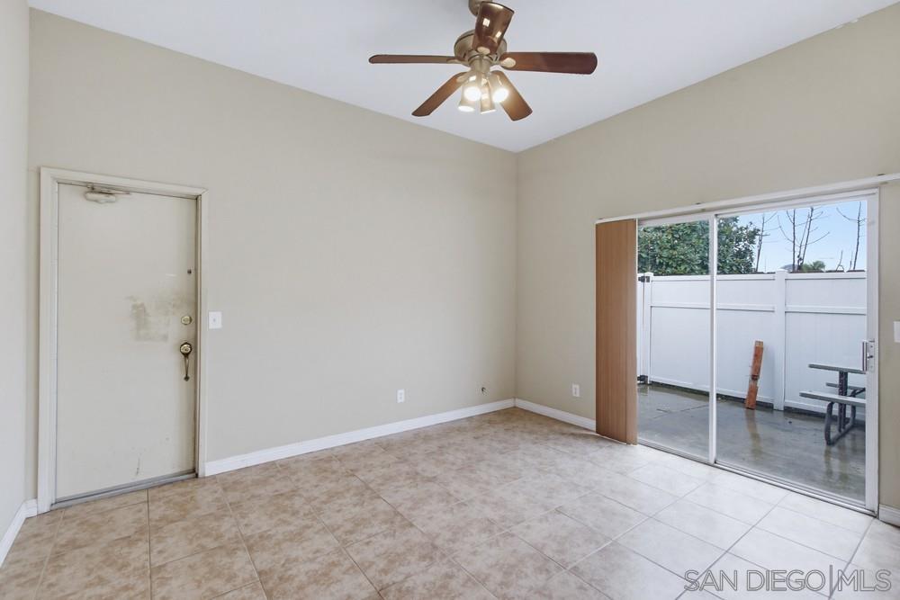 Detail Gallery Image 6 of 34 For 1741  Anza Ave, Vista,  CA 92084 - 5 Beds | 2 Baths