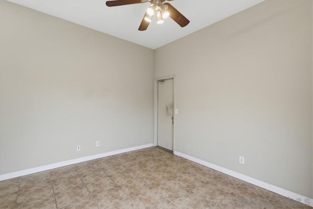 Detail Gallery Image 9 of 34 For 1741  Anza Ave, Vista,  CA 92084 - 5 Beds | 2 Baths