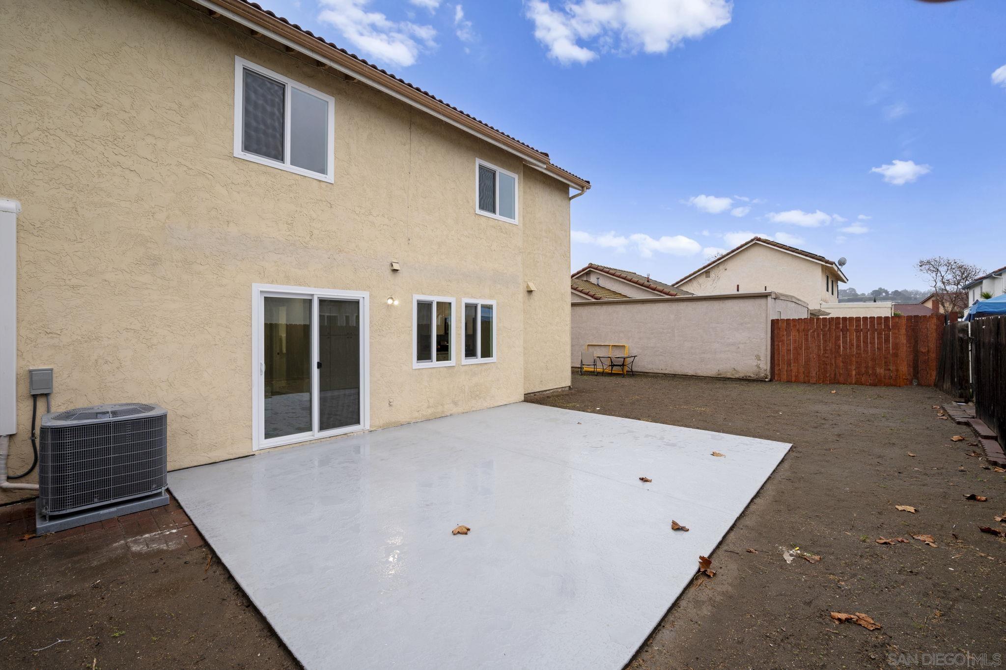 Detail Gallery Image 33 of 42 For 4468  White Pine Way, Oceanside,  CA 92057 - 3 Beds | 2/1 Baths