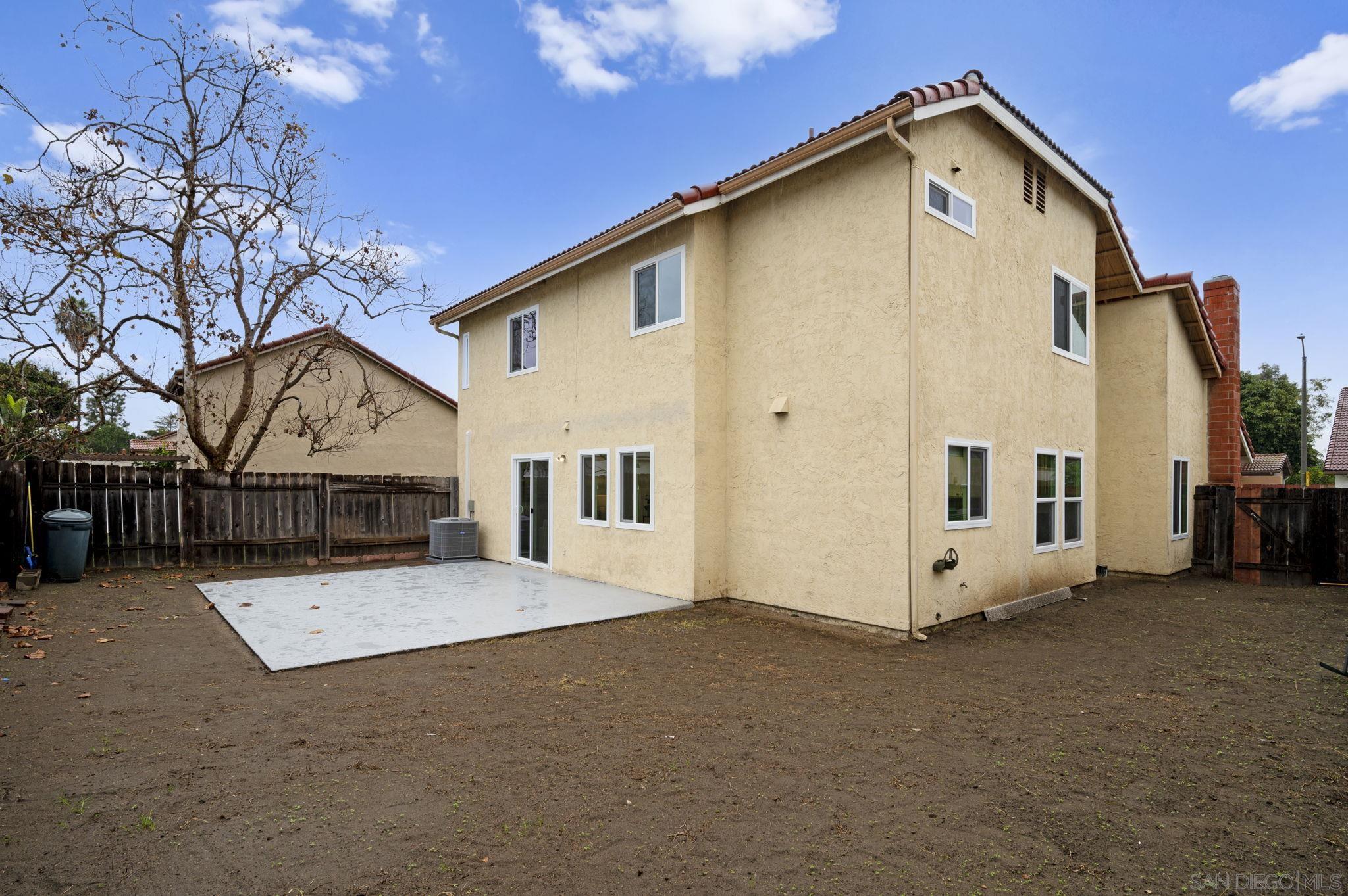 Detail Gallery Image 34 of 42 For 4468  White Pine Way, Oceanside,  CA 92057 - 3 Beds | 2/1 Baths
