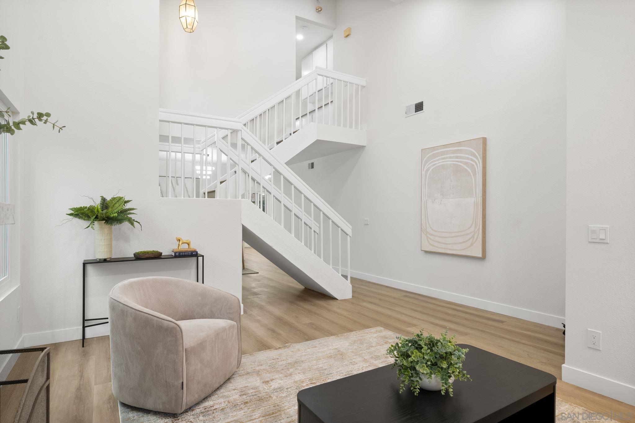 Detail Gallery Image 5 of 42 For 4468  White Pine Way, Oceanside,  CA 92057 - 3 Beds | 2/1 Baths