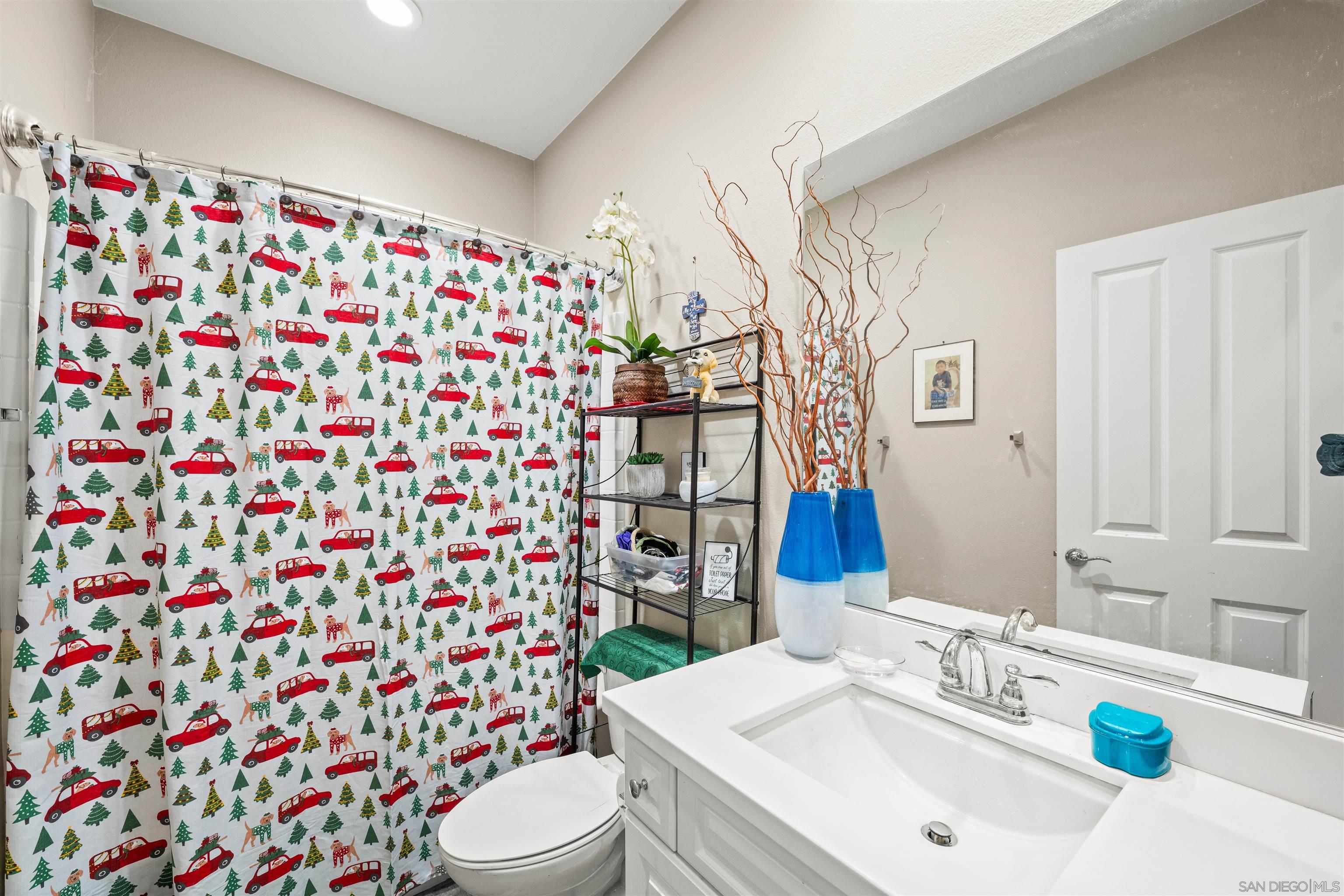 Detail Gallery Image 20 of 57 For 940  Rolling Dunes Way, San Diego,  CA 92154 - 5 Beds | 3 Baths