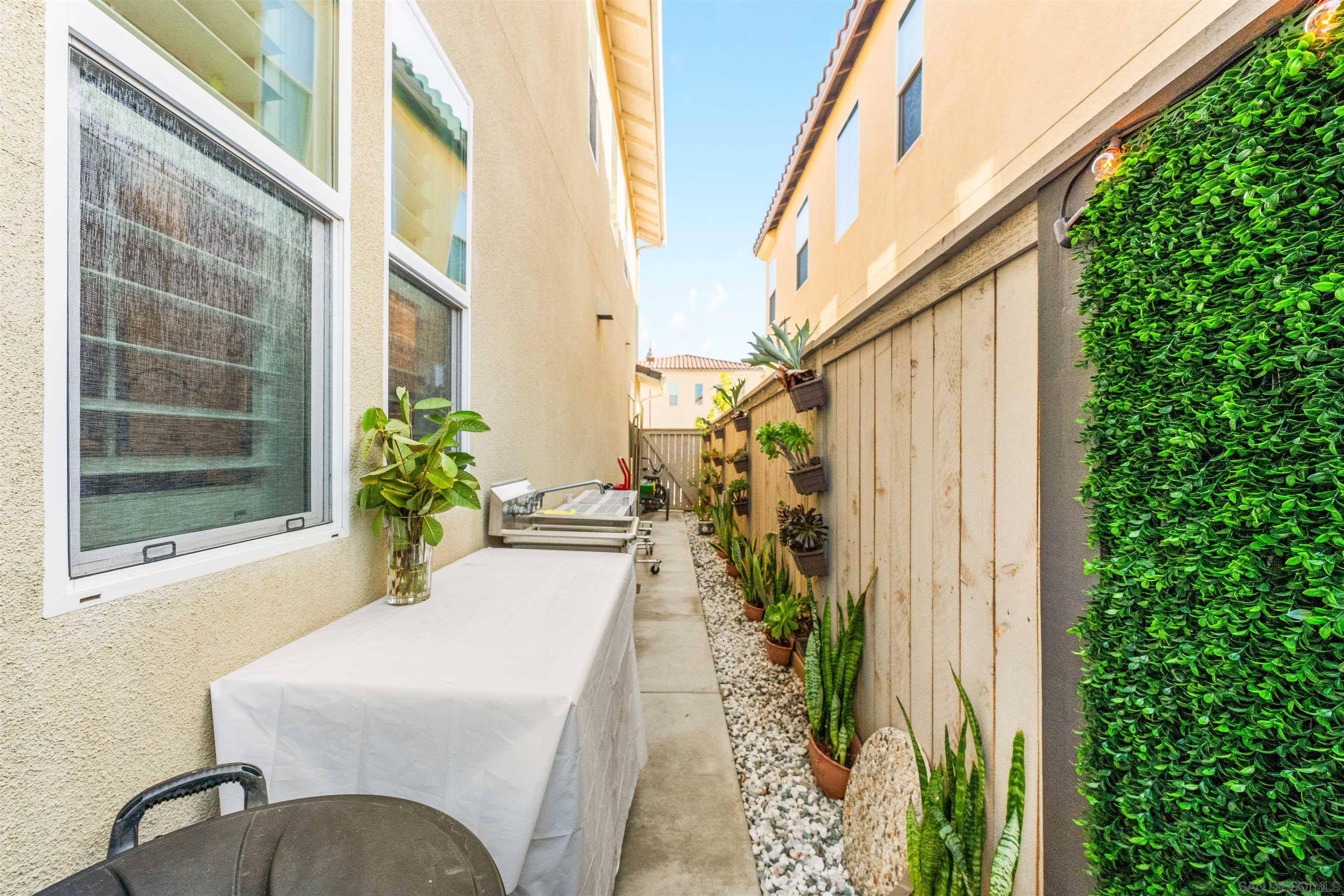 Detail Gallery Image 41 of 57 For 940  Rolling Dunes Way, San Diego,  CA 92154 - 5 Beds | 3 Baths