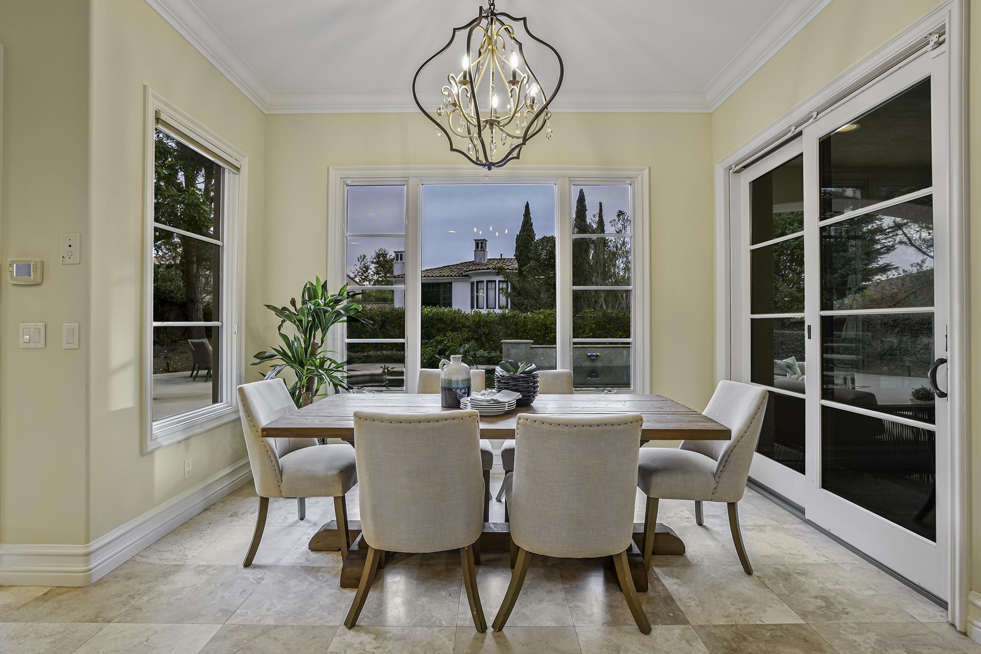 Detail Gallery Image 21 of 52 For 5259  Meadows Del Mar, San Diego,  CA 92130 - 5 Beds | 5/1 Baths