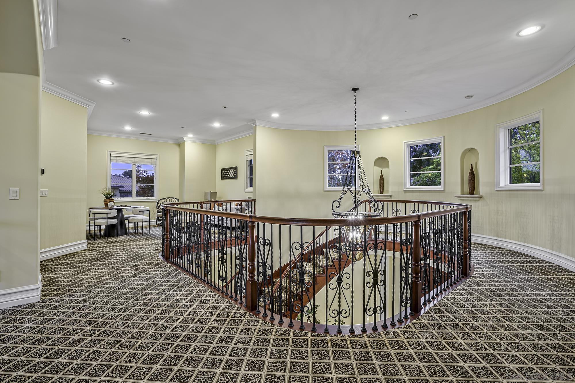 Detail Gallery Image 30 of 52 For 5259  Meadows Del Mar, San Diego,  CA 92130 - 5 Beds | 5/1 Baths