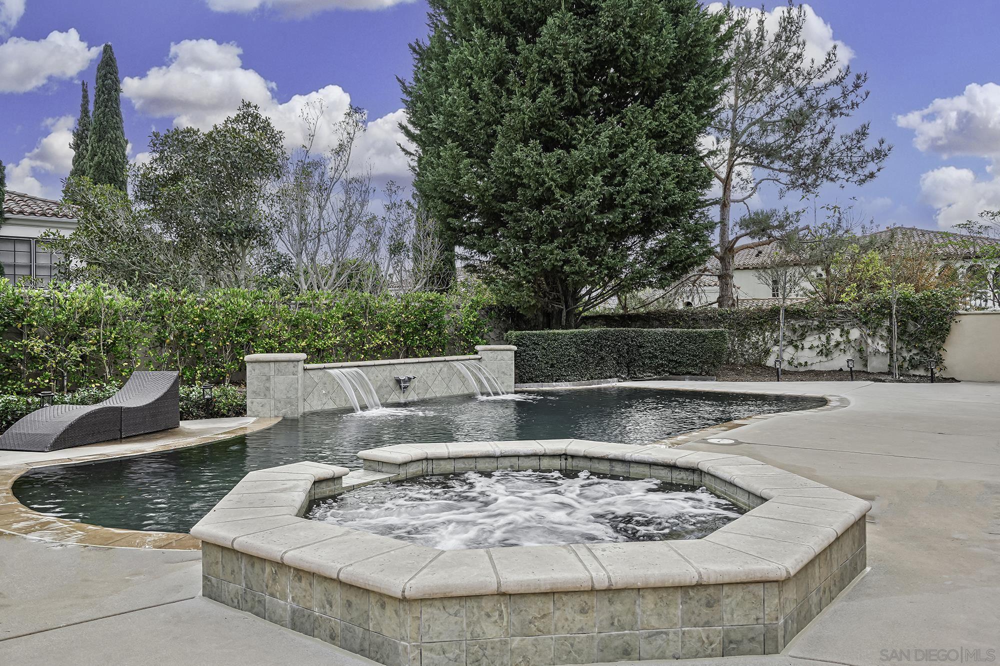 Detail Gallery Image 41 of 52 For 5259  Meadows Del Mar, San Diego,  CA 92130 - 5 Beds | 5/1 Baths