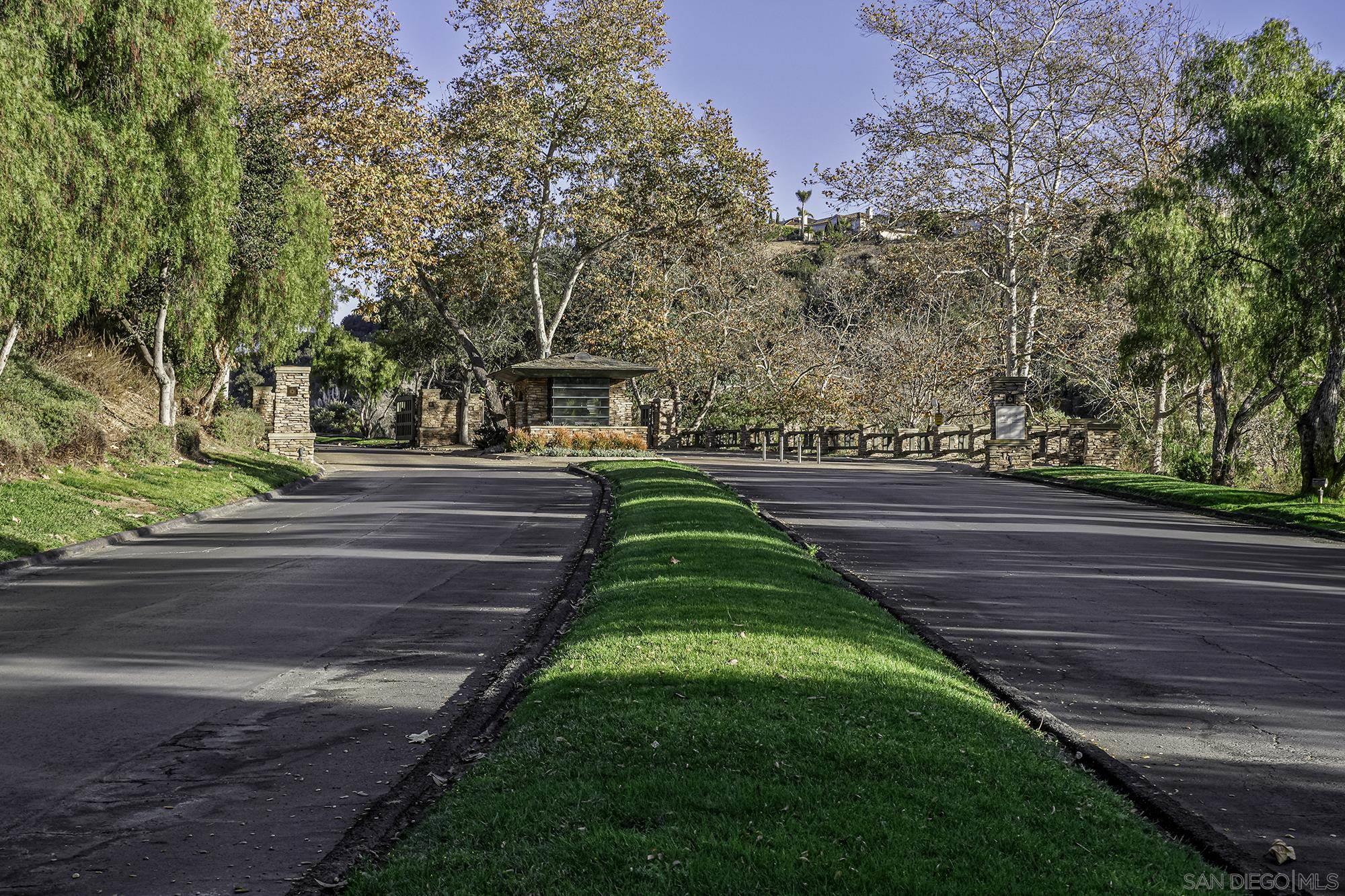 Detail Gallery Image 52 of 52 For 5259  Meadows Del Mar, San Diego,  CA 92130 - 5 Beds | 5/1 Baths