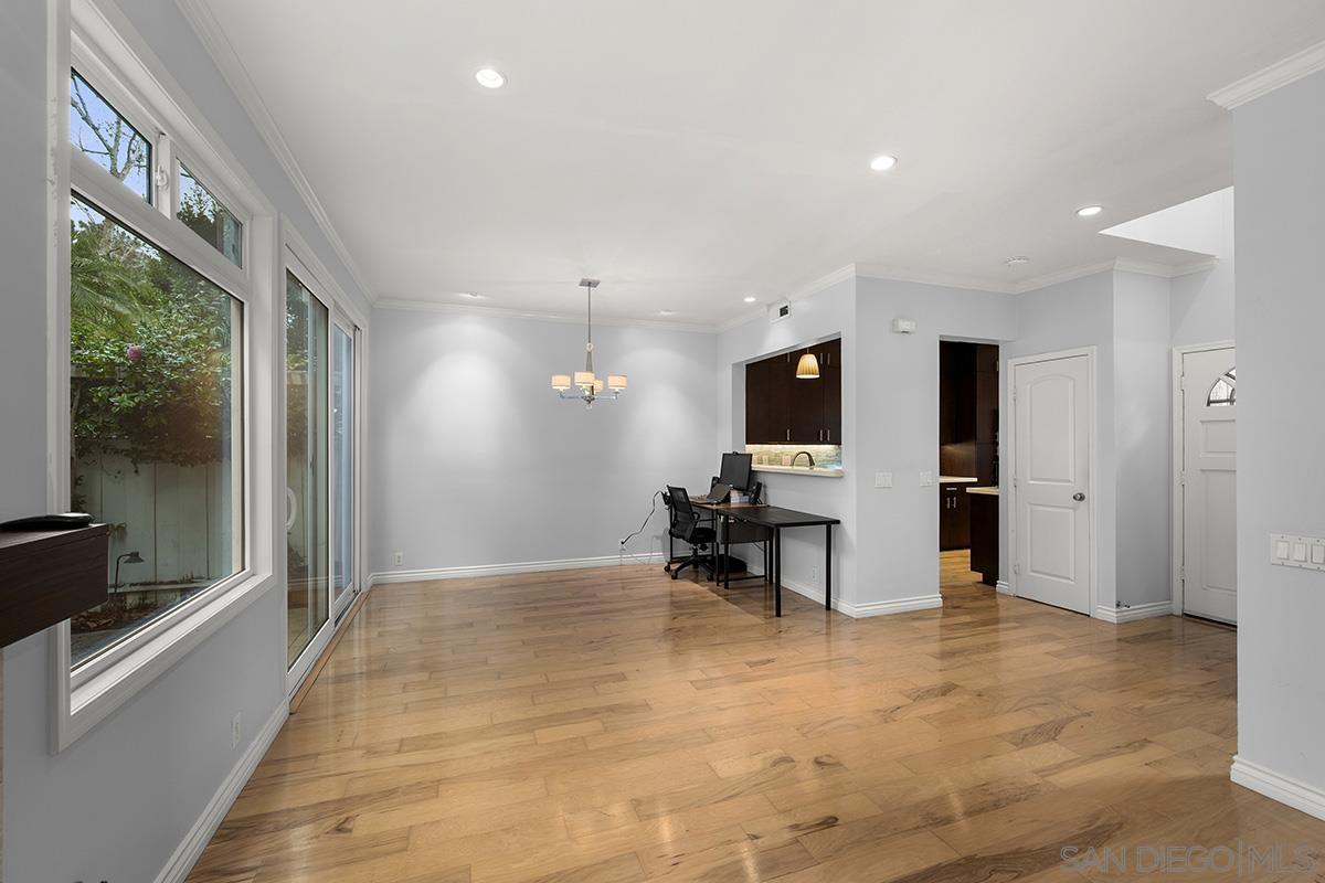 Detail Gallery Image 11 of 49 For 13442  Tiverton Rd, San Diego,  CA 92130 - 2 Beds | 2/1 Baths