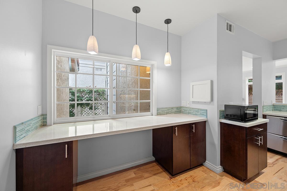 Detail Gallery Image 26 of 49 For 13442  Tiverton Rd, San Diego,  CA 92130 - 2 Beds | 2/1 Baths