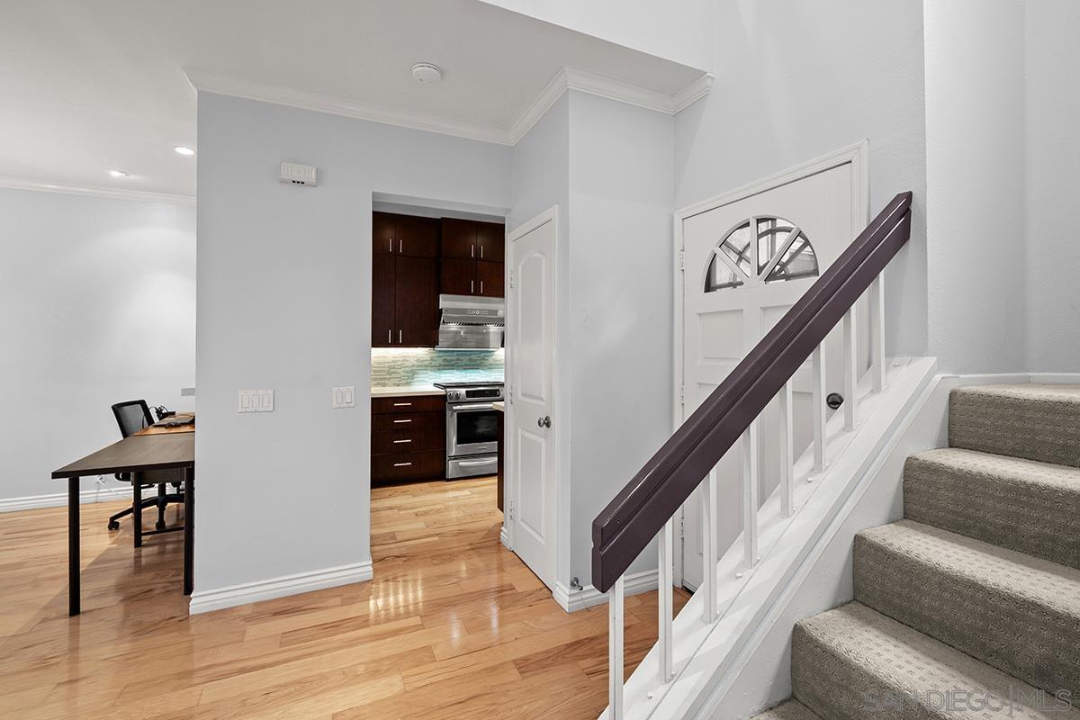 Detail Gallery Image 31 of 49 For 13442  Tiverton Rd, San Diego,  CA 92130 - 2 Beds | 2/1 Baths