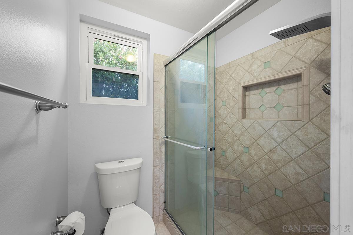 Detail Gallery Image 37 of 49 For 13442  Tiverton Rd, San Diego,  CA 92130 - 2 Beds | 2/1 Baths