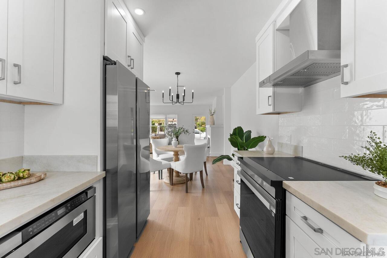 Detail Gallery Image 8 of 33 For 503  Rosemont St, La Jolla,  CA 92037 - 2 Beds | 1 Baths