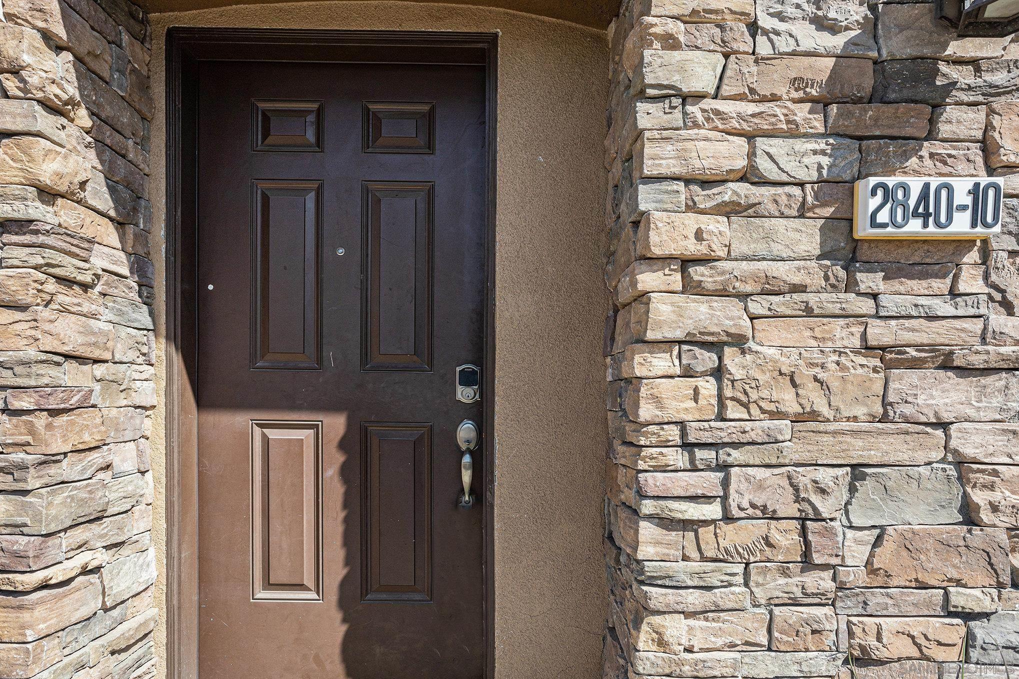 Detail Gallery Image 8 of 60 For 2840  Athens Rd  10, Chula Vista,  CA 91915 - 4 Beds | 3/1 Baths