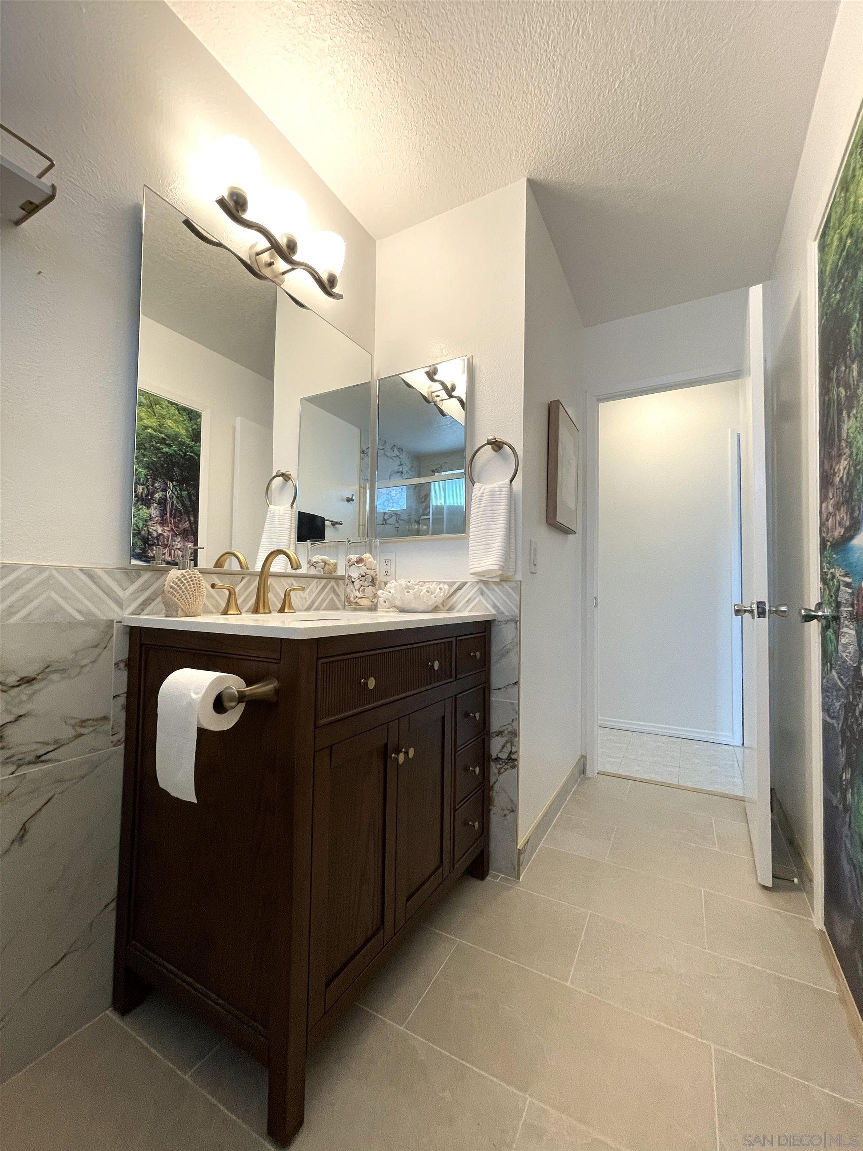 Detail Gallery Image 16 of 28 For 11278  Calle Jalapa, San Diego,  CA 92126 - 3 Beds | 2 Baths