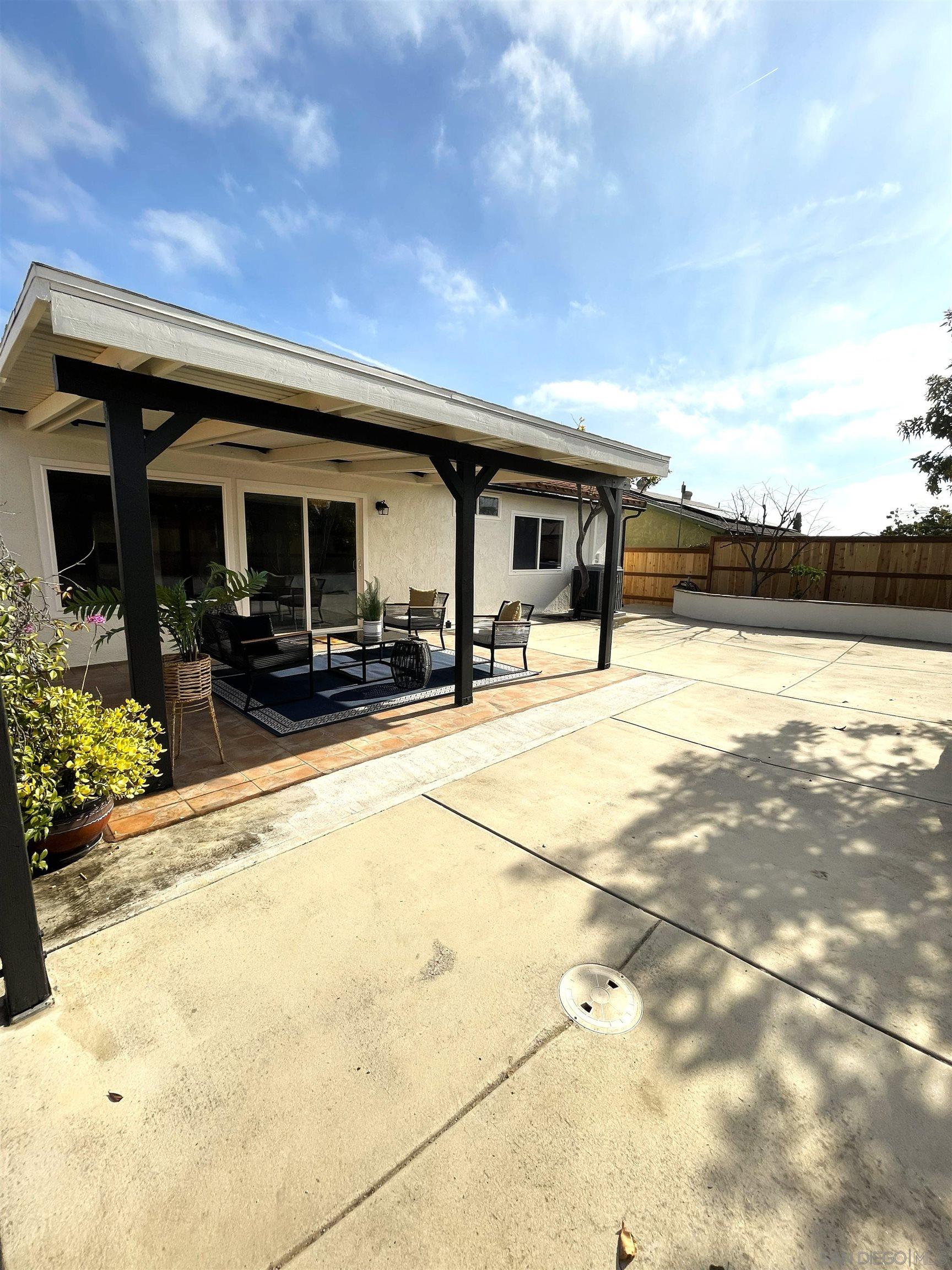 Detail Gallery Image 27 of 28 For 11278  Calle Jalapa, San Diego,  CA 92126 - 3 Beds | 2 Baths