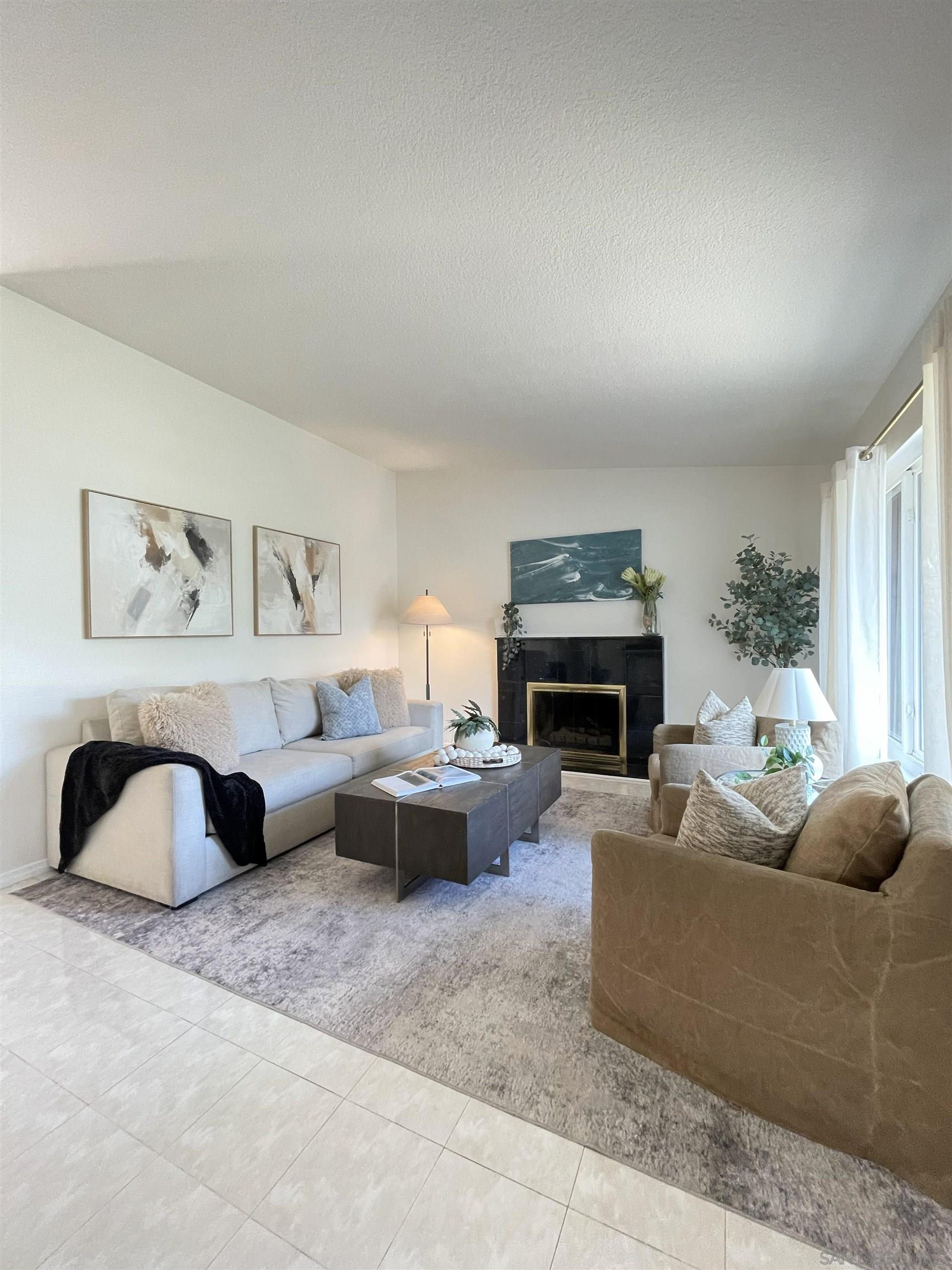 Detail Gallery Image 5 of 28 For 11278  Calle Jalapa, San Diego,  CA 92126 - 3 Beds | 2 Baths