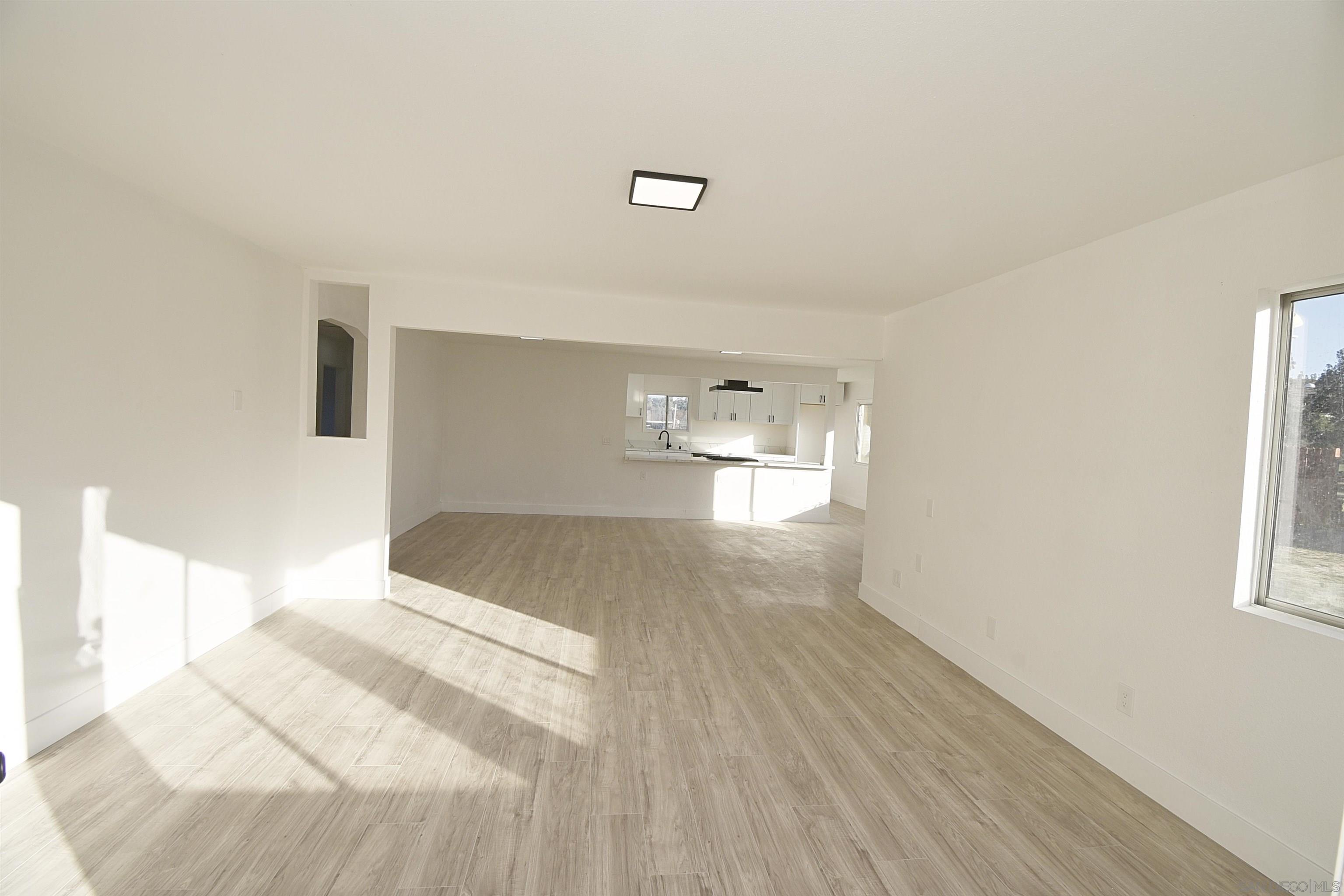 Detail Gallery Image 12 of 59 For 401  Washington Street, Ramona,  CA 92065 - 4 Beds | 1 Baths