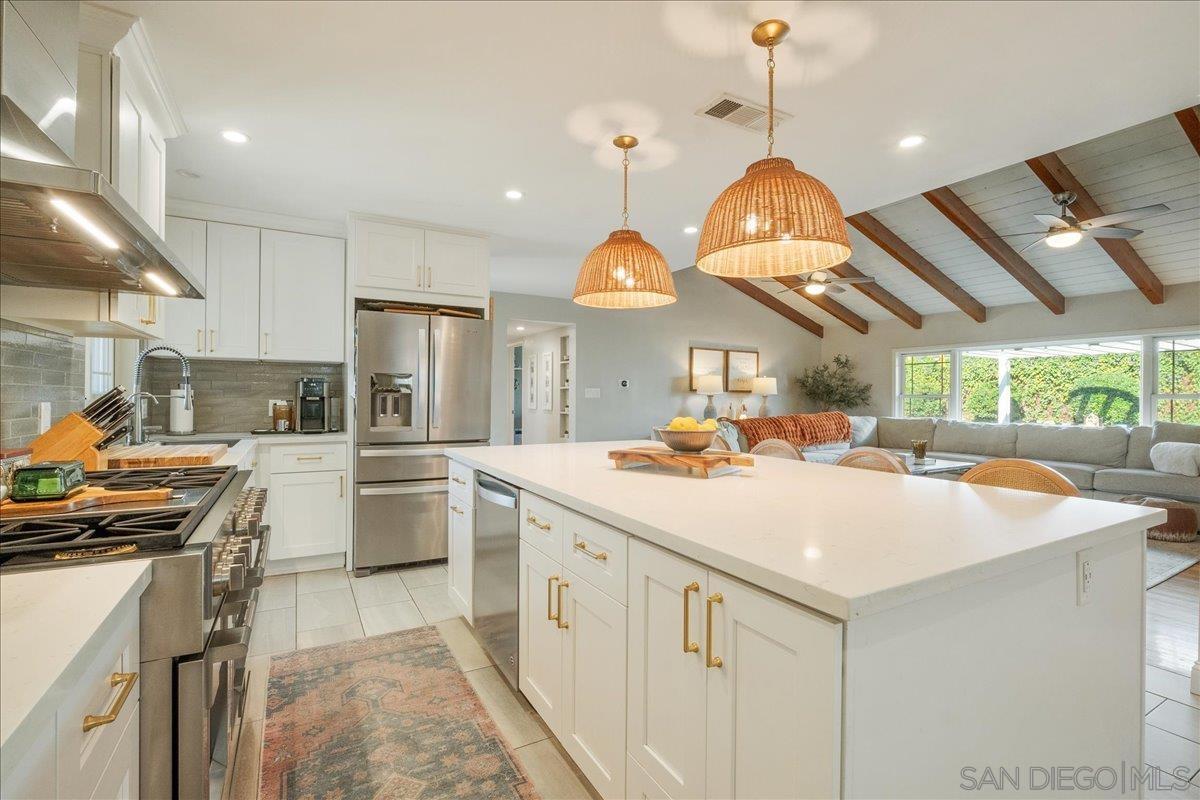 Detail Gallery Image 12 of 38 For 5924  Lancaster, San Diego,  CA 92120 - 3 Beds | 2 Baths