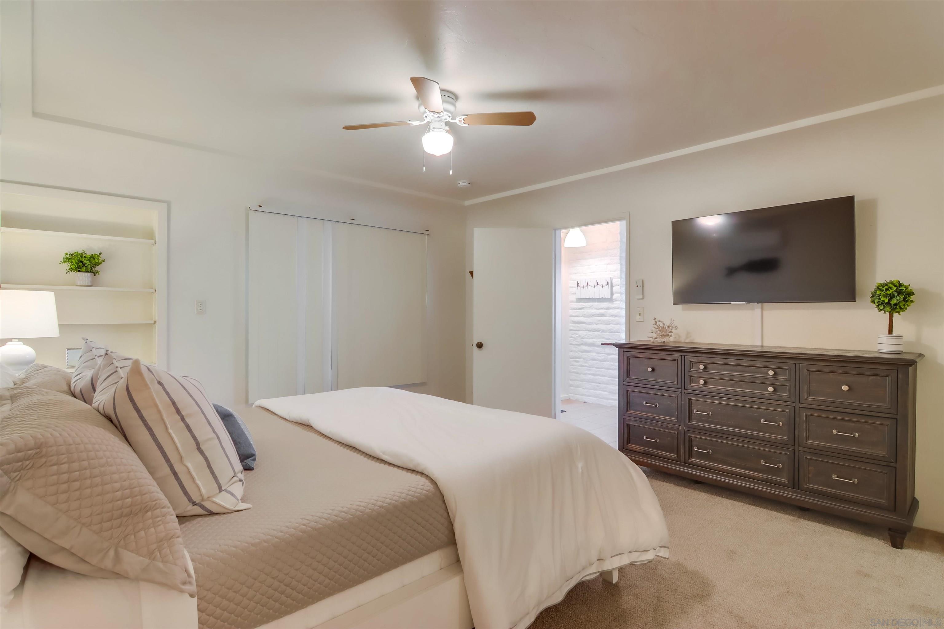 Detail Gallery Image 49 of 75 For 3455-57  Ocean Front Walk, San Diego,  CA 92109 - – Beds | – Baths