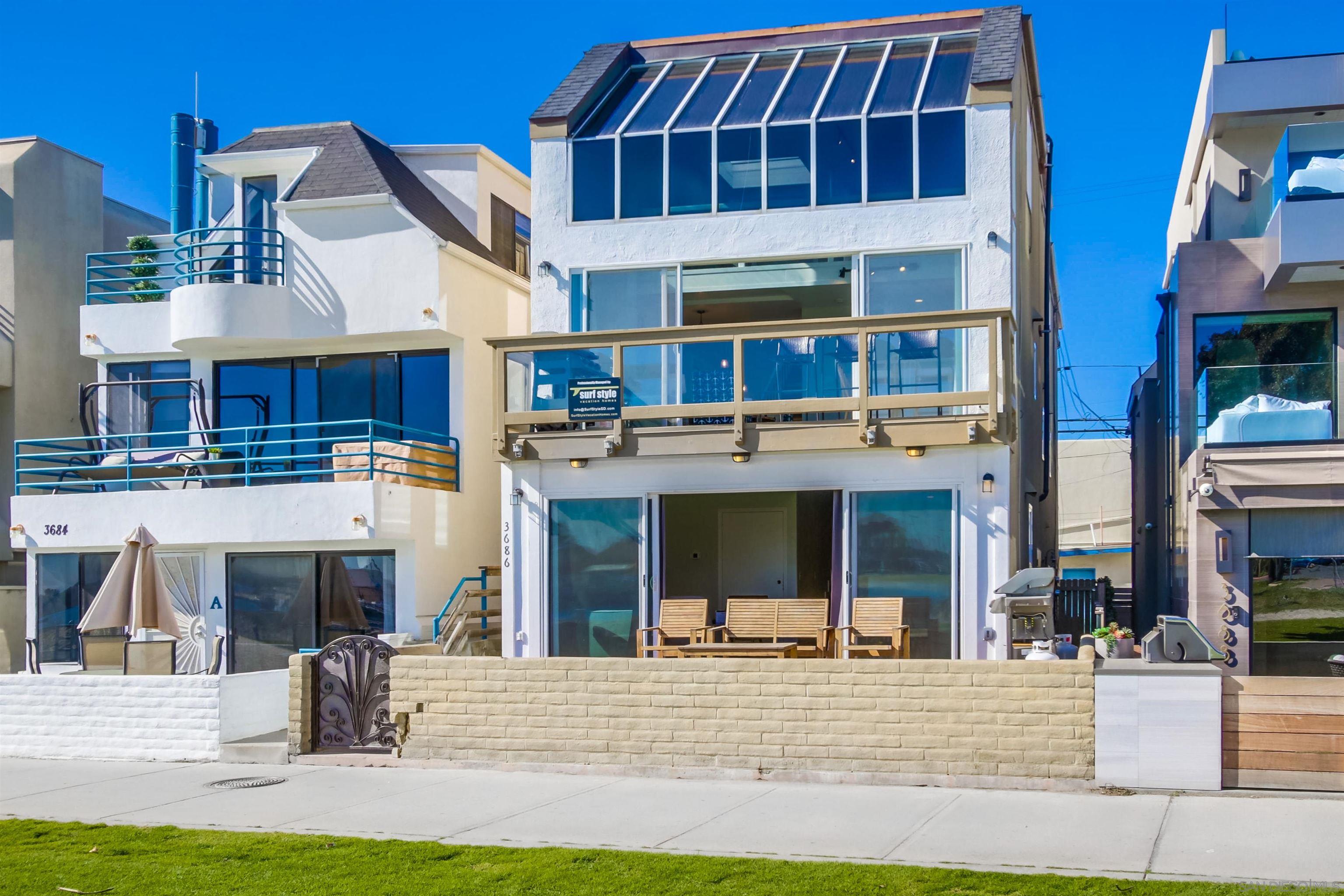 Detail Gallery Image 3 of 75 For 3686  Bayside Walk, San Diego,  CA 92109 - – Beds | – Baths