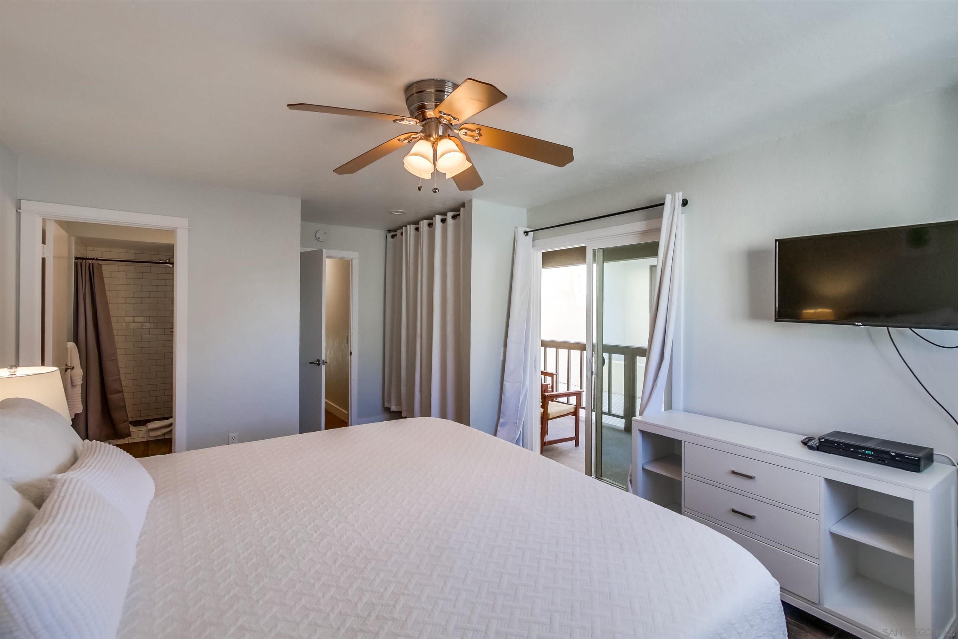 Detail Gallery Image 25 of 75 For 3686  Bayside Walk, San Diego,  CA 92109 - – Beds | – Baths