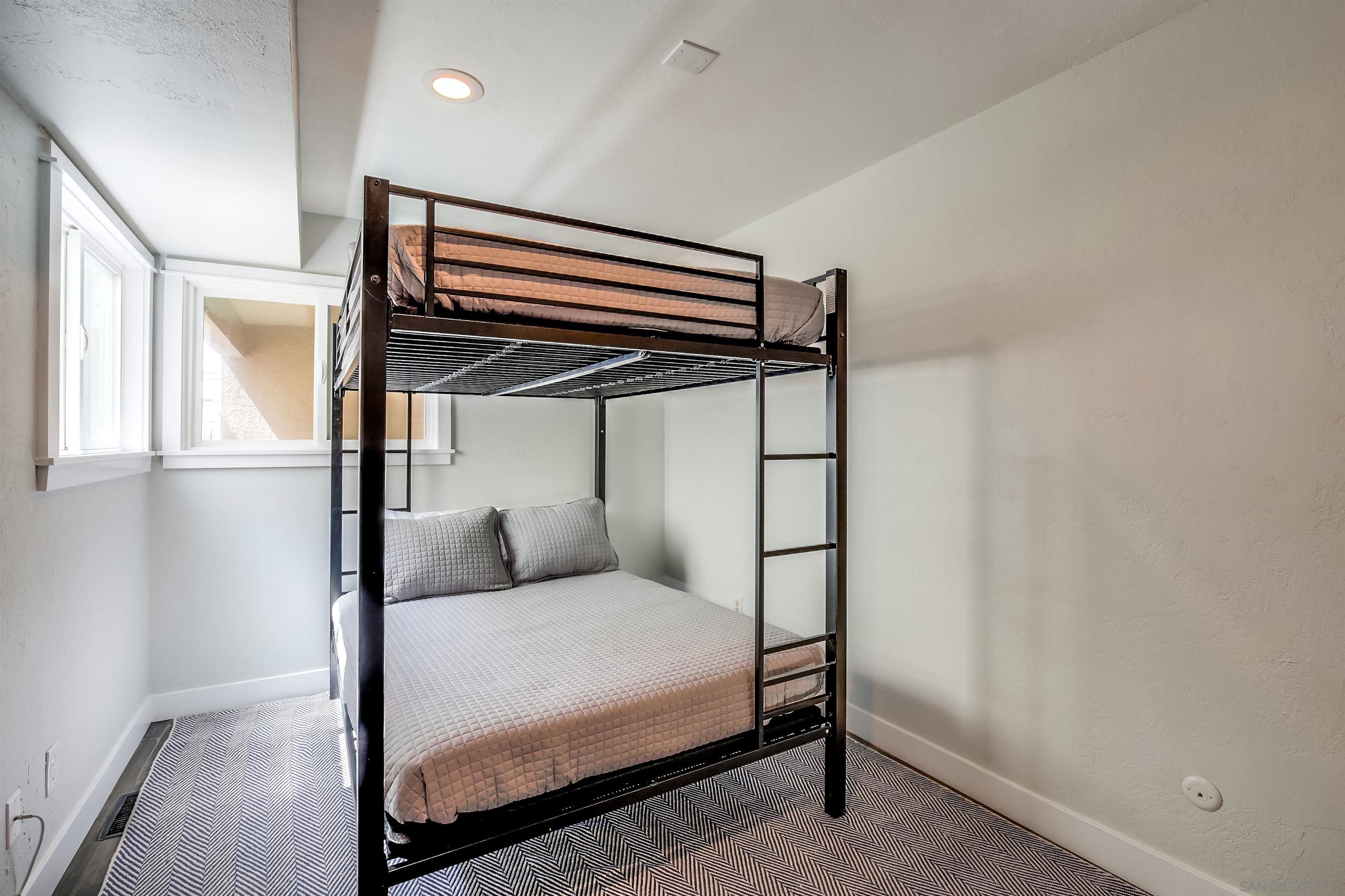 Detail Gallery Image 69 of 75 For 3686  Bayside Walk, San Diego,  CA 92109 - – Beds | – Baths